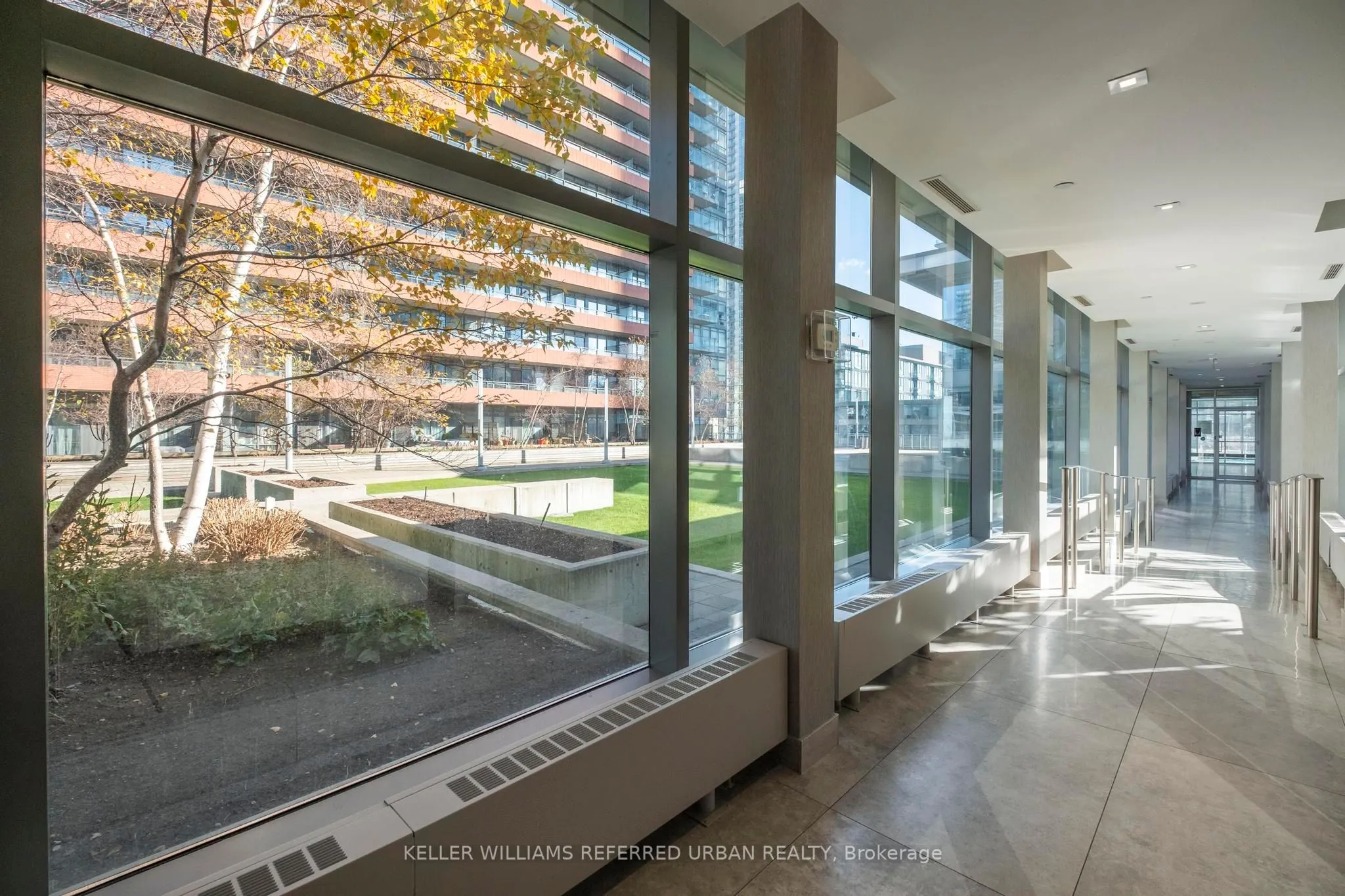 4K Spadina Avenue, #903