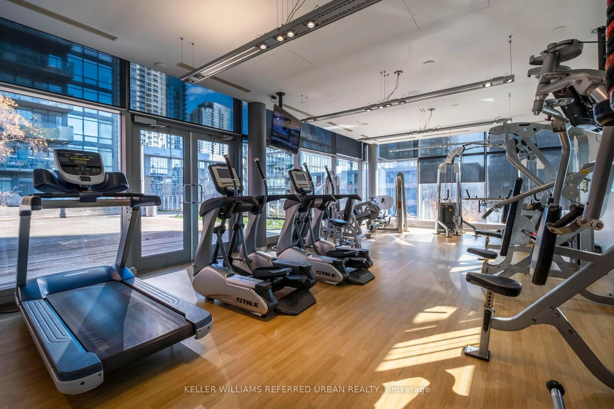 4K Spadina Avenue, #903