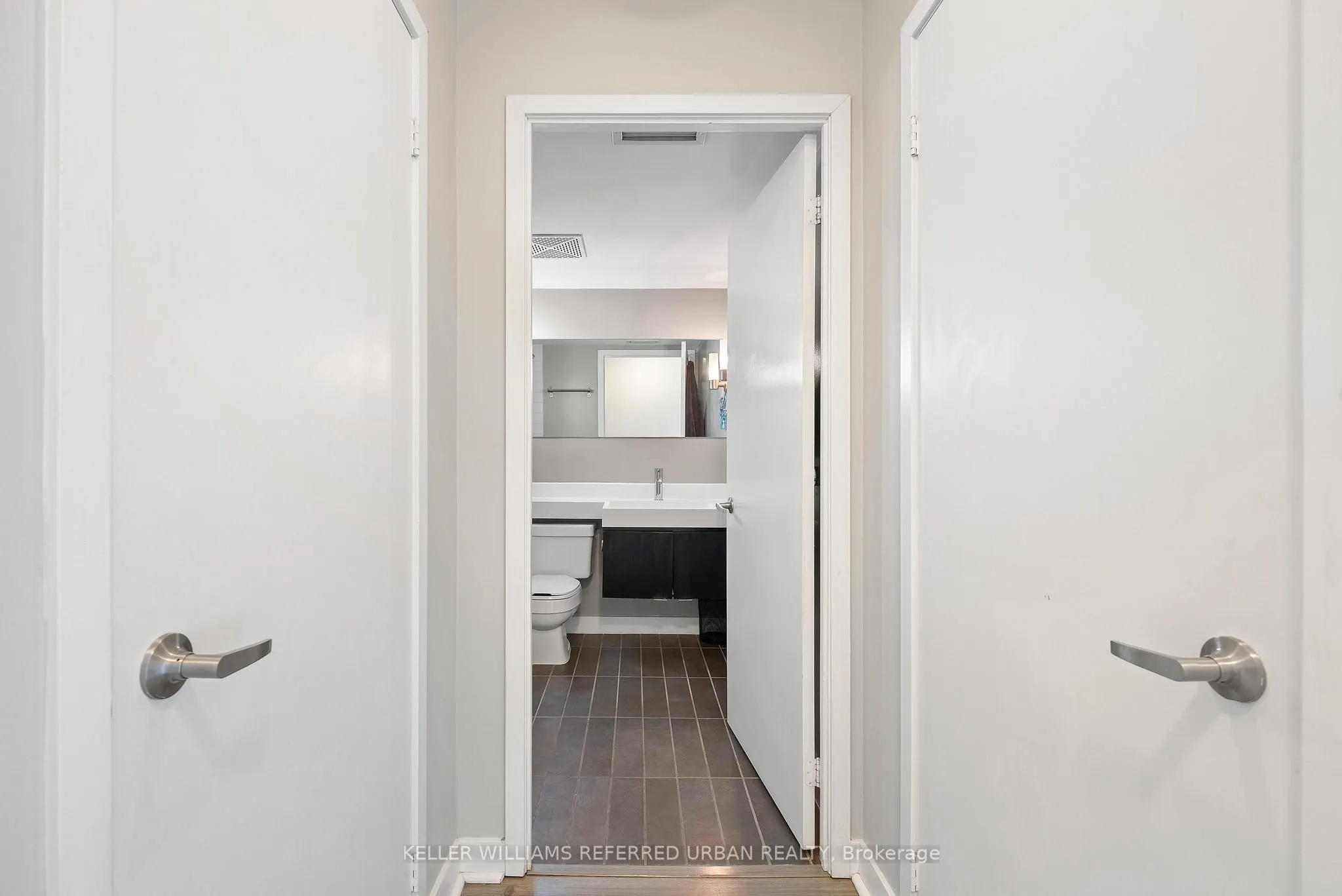 4K Spadina Avenue, #903