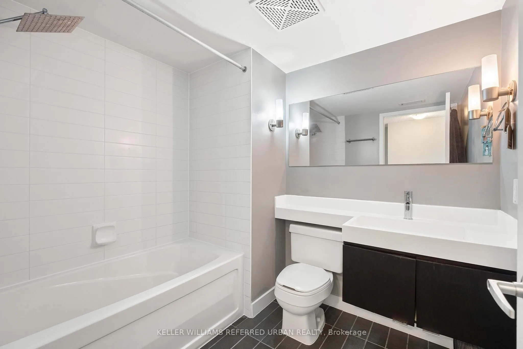 4K Spadina Avenue, #903