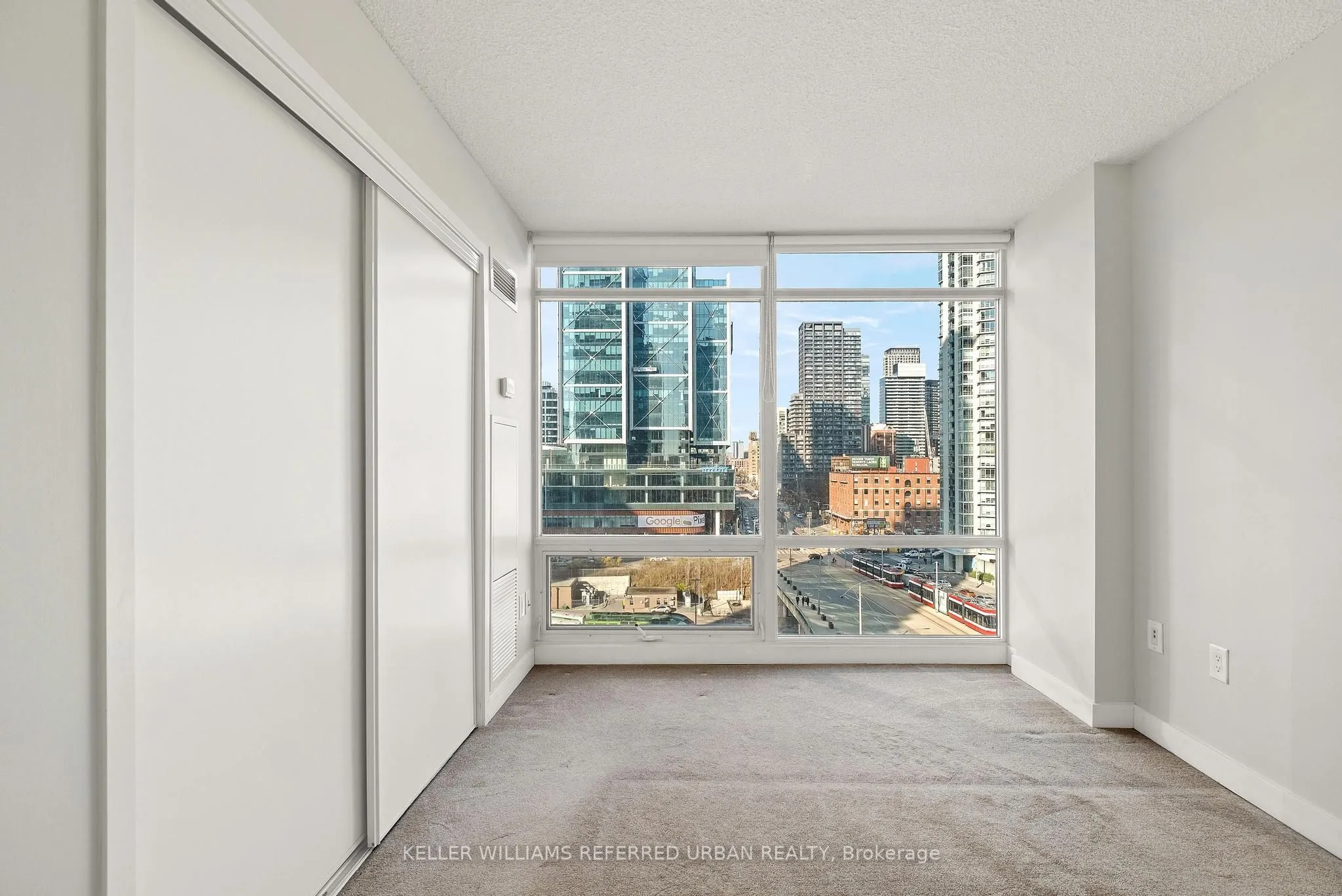 4K Spadina Avenue, #903