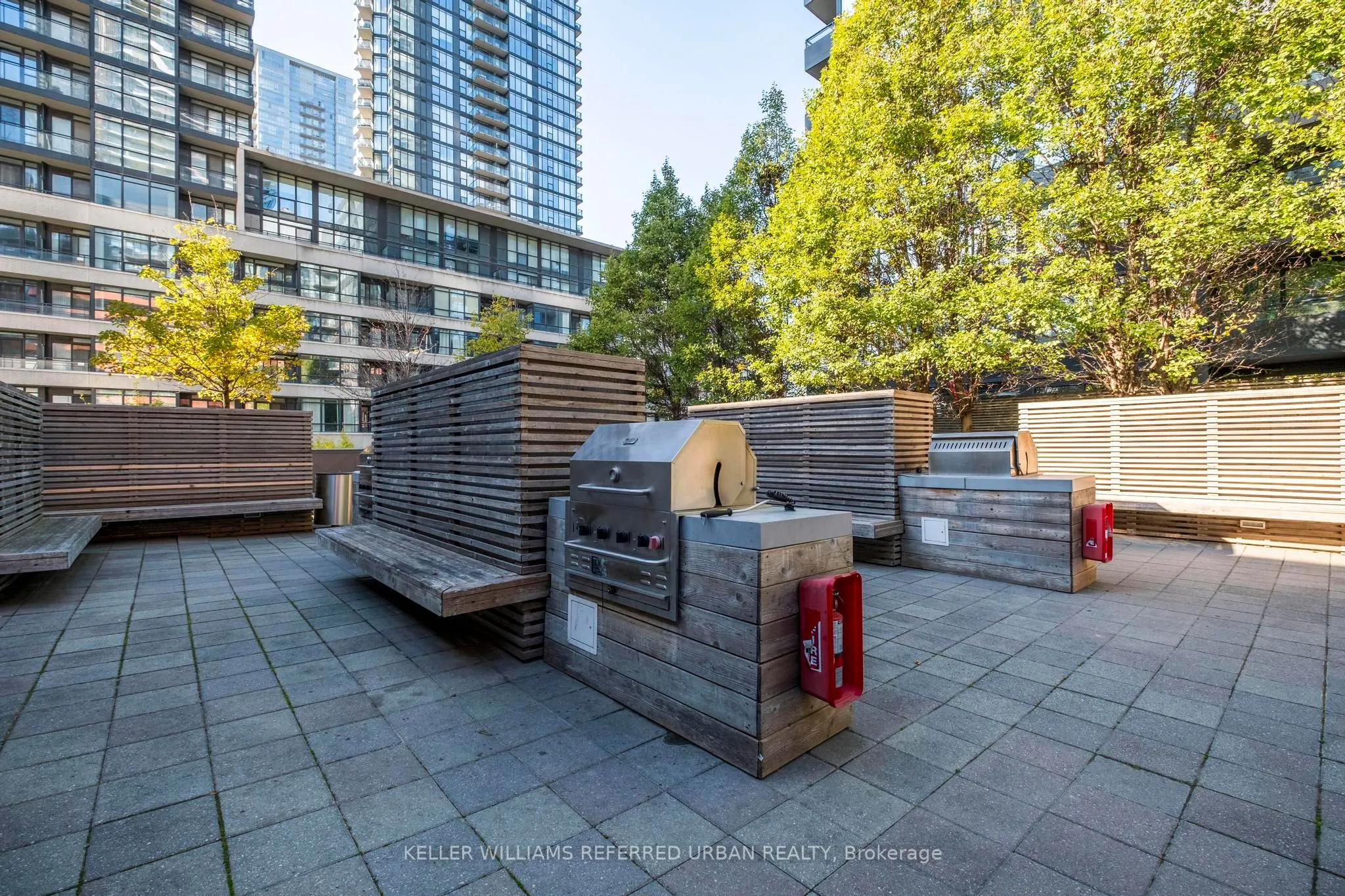 4K Spadina Avenue, #903