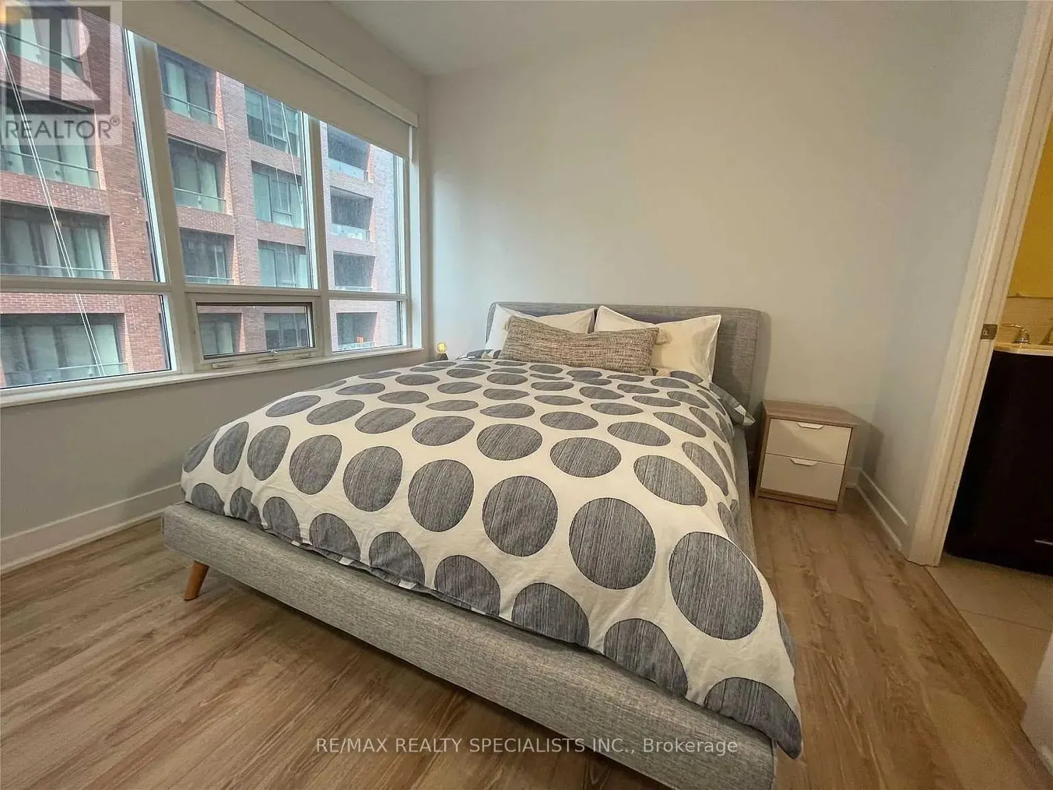 28 Linden Street, #1808
