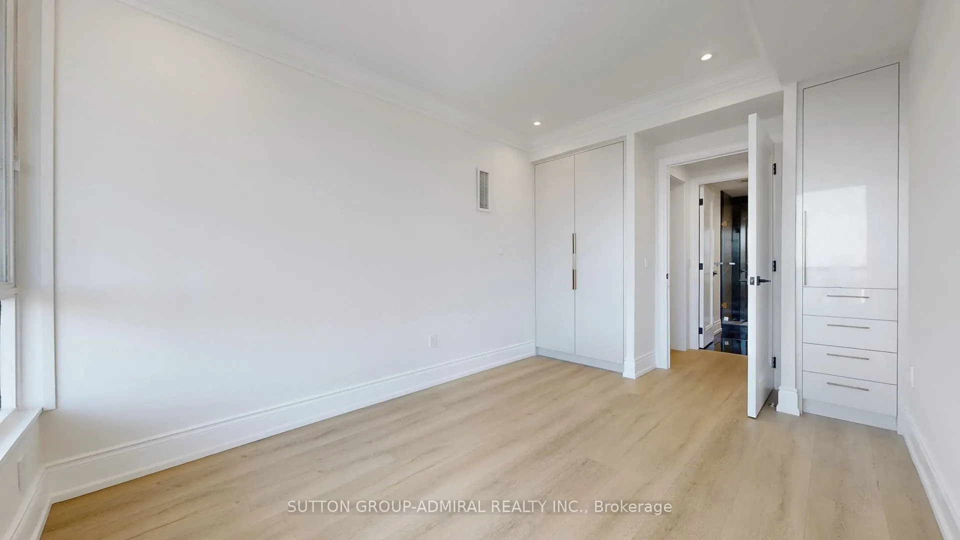 65 Skymark Drive, #2905