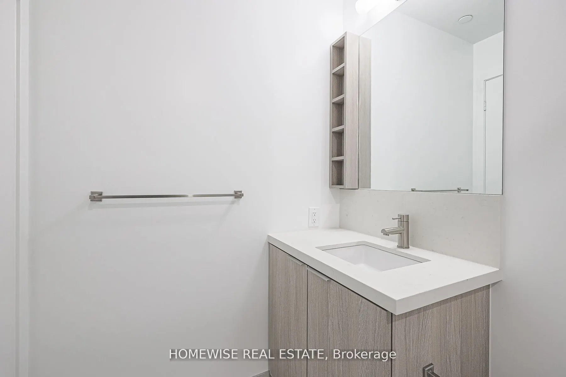 2020 Bathurst Street, #1605