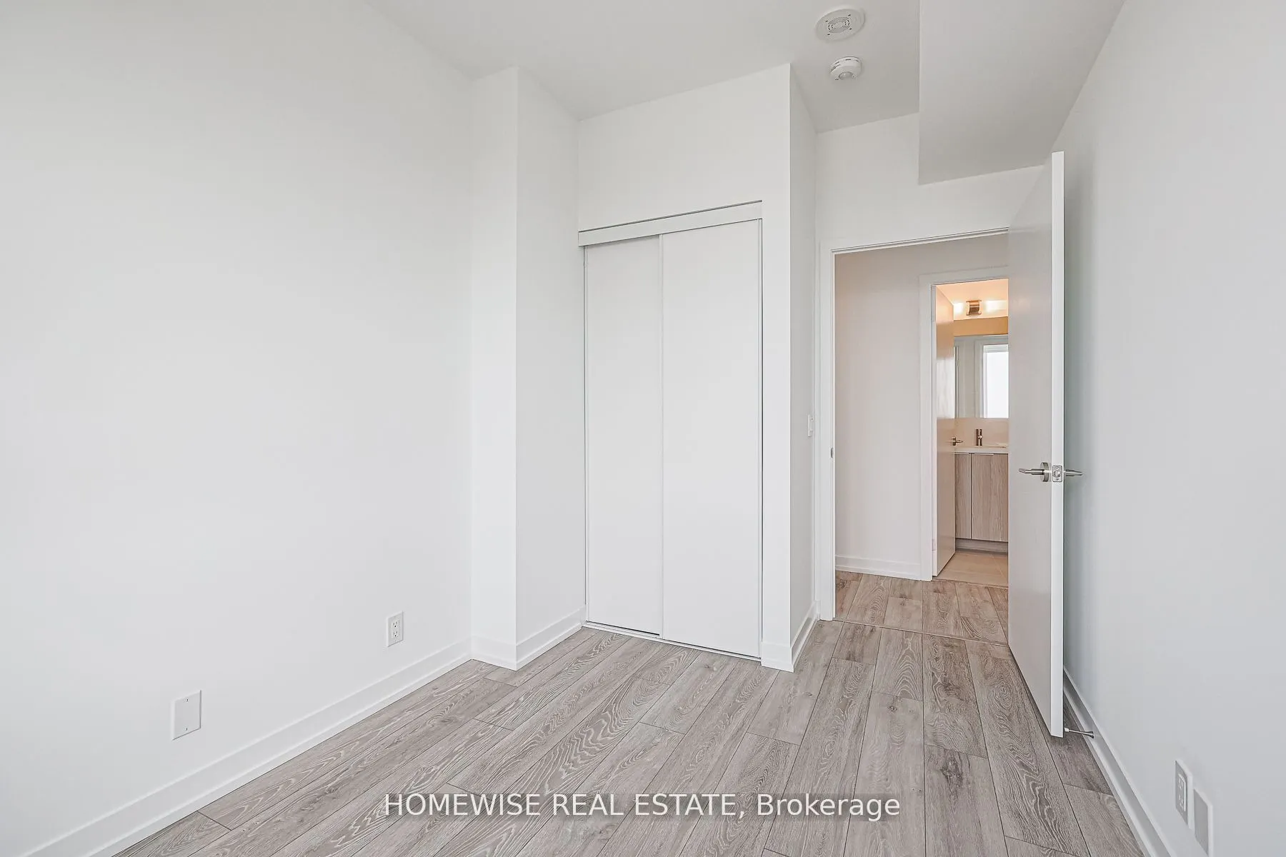 2020 Bathurst Street, #1605