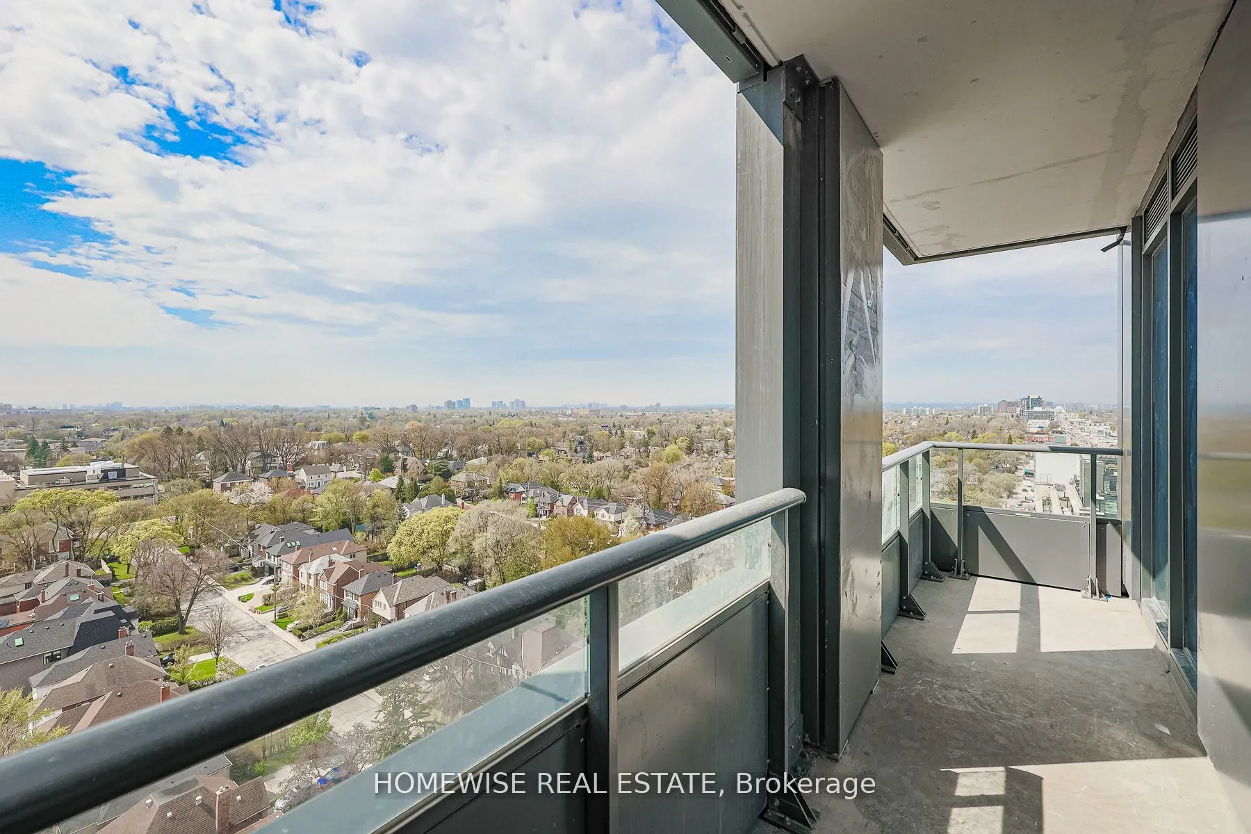 2020 Bathurst Street, #1605