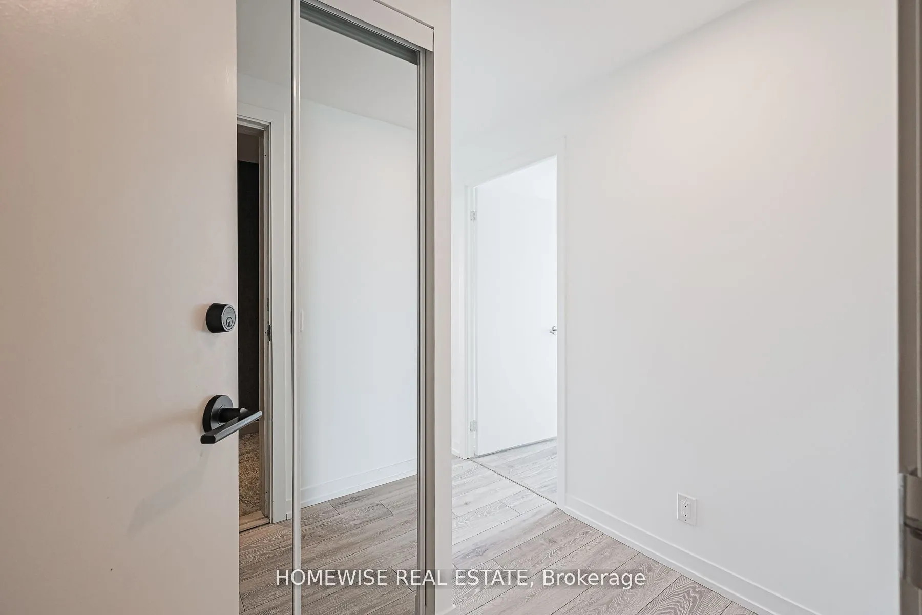 2020 Bathurst Street, #1605
