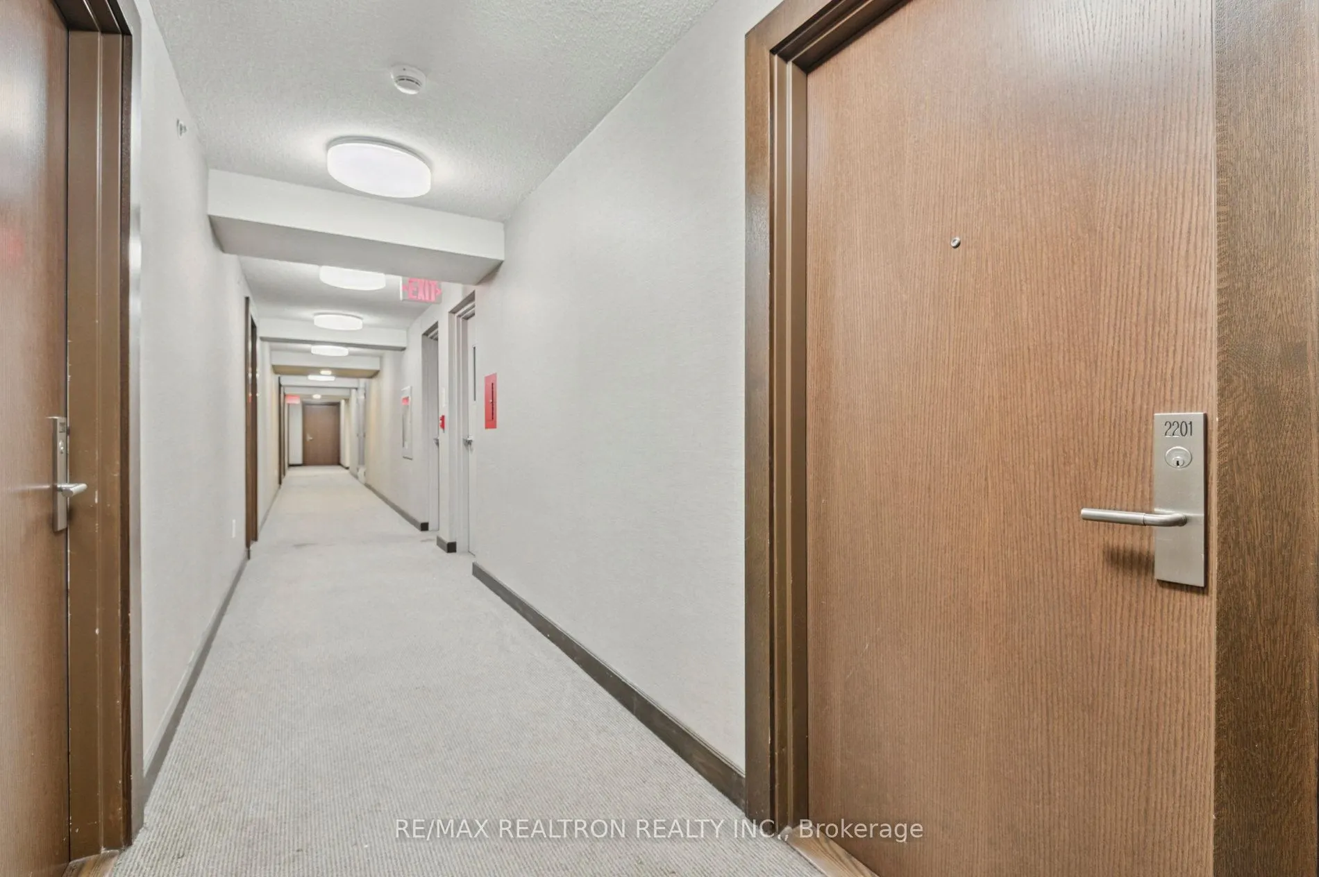 386 Yonge Street, #2201