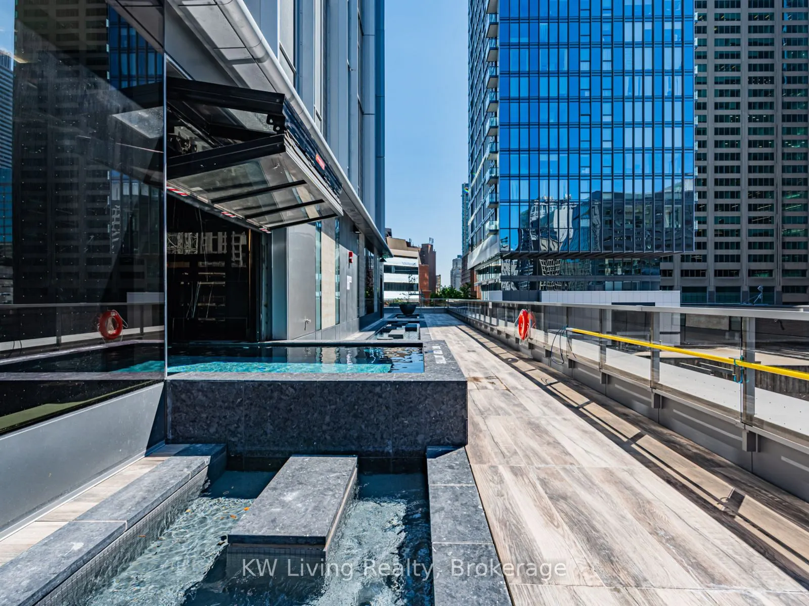 11 Yorkville Avenue, #2209
