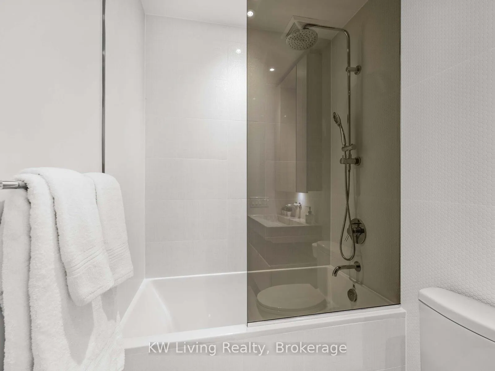 11 Yorkville Avenue, #2209