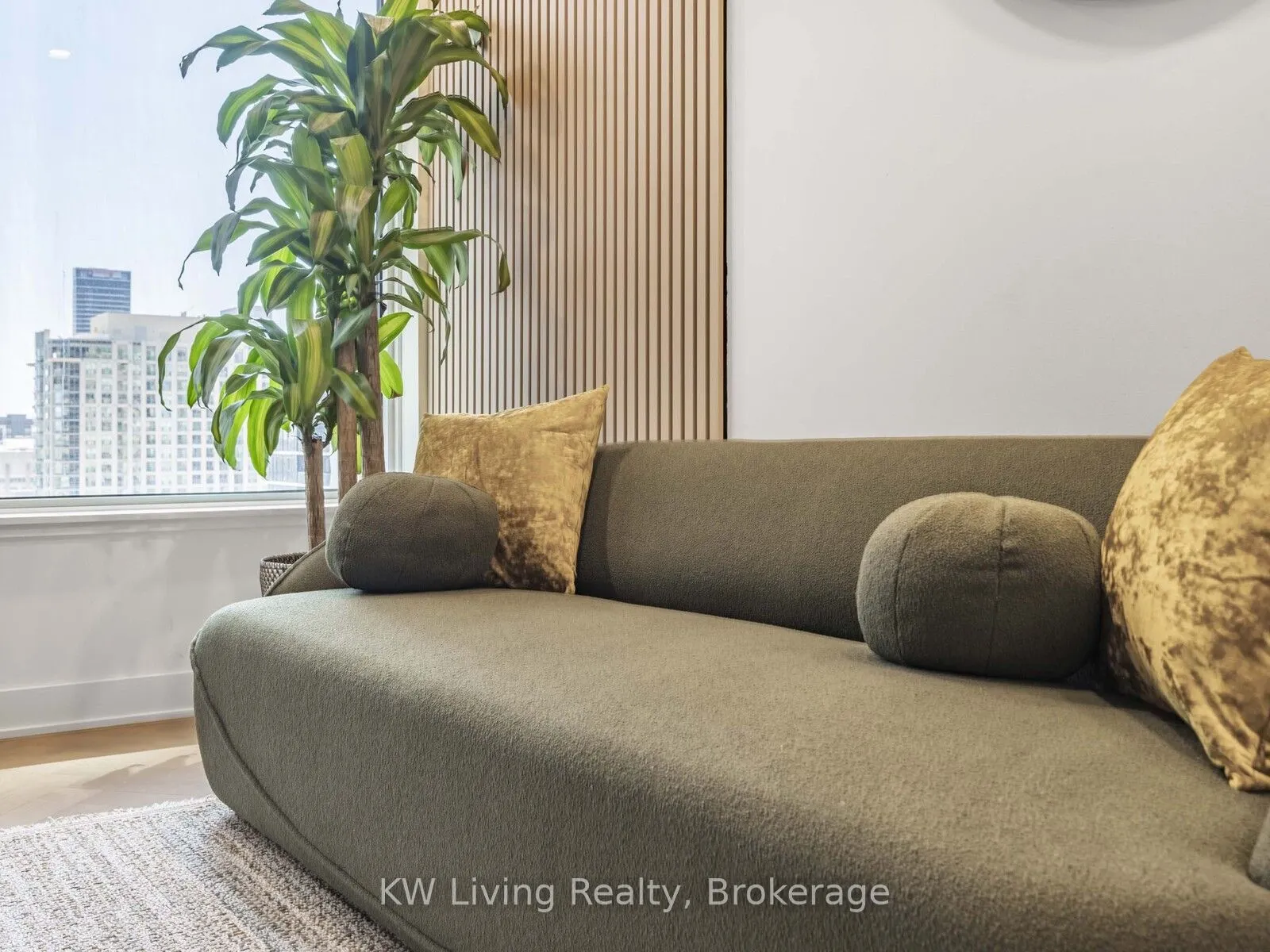 11 Yorkville Avenue, #2209