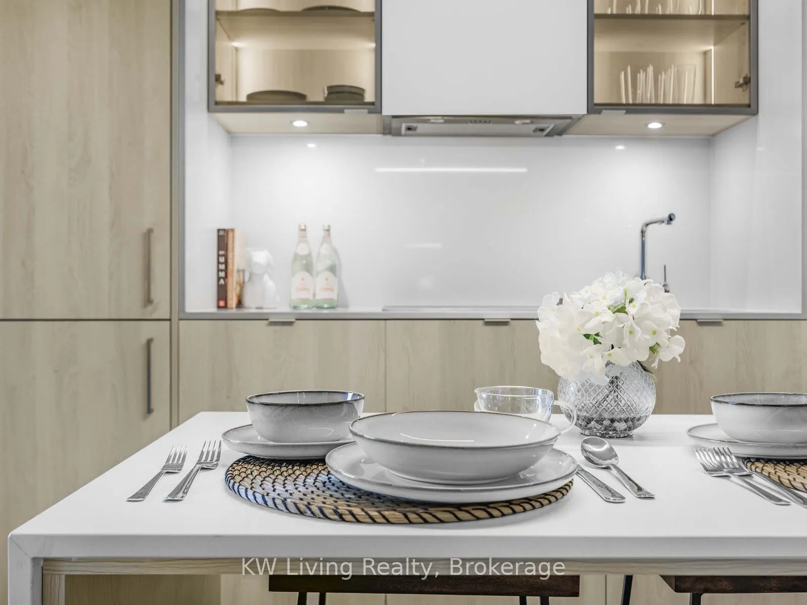 11 Yorkville Avenue, #2209