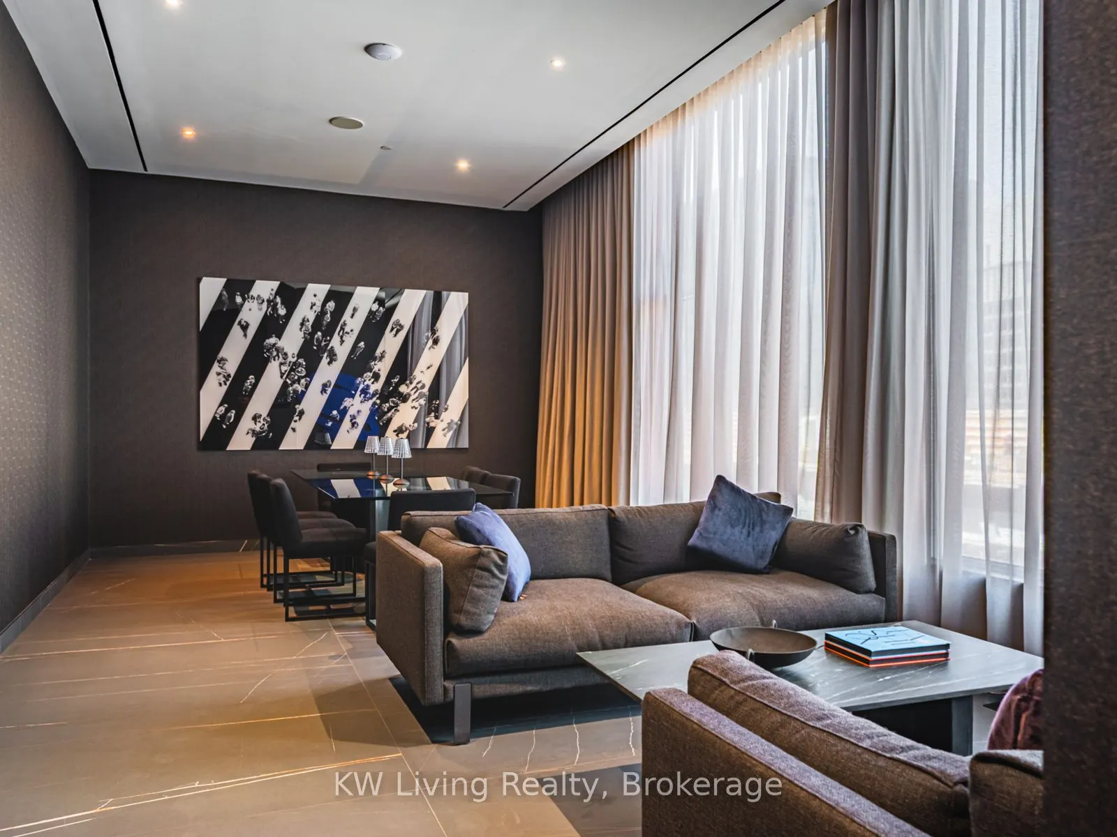 11 Yorkville Avenue, #2209