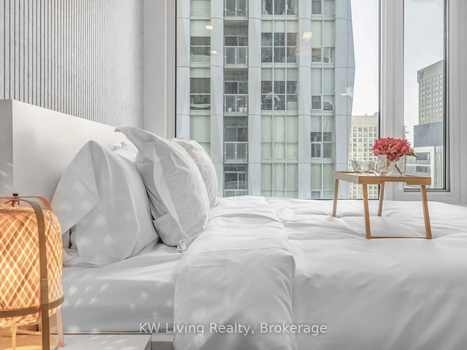 11 Yorkville Avenue, #2209