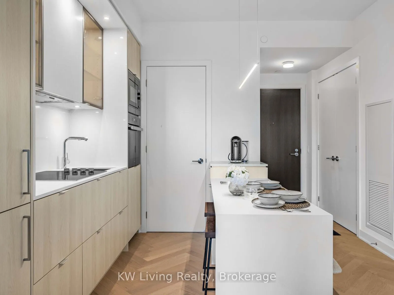 11 Yorkville Avenue, #2209