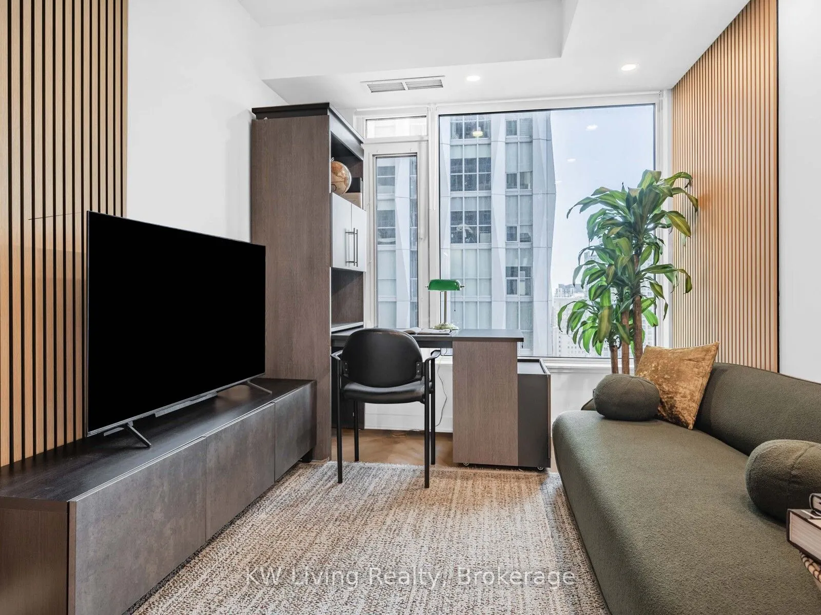 11 Yorkville Avenue, #2209