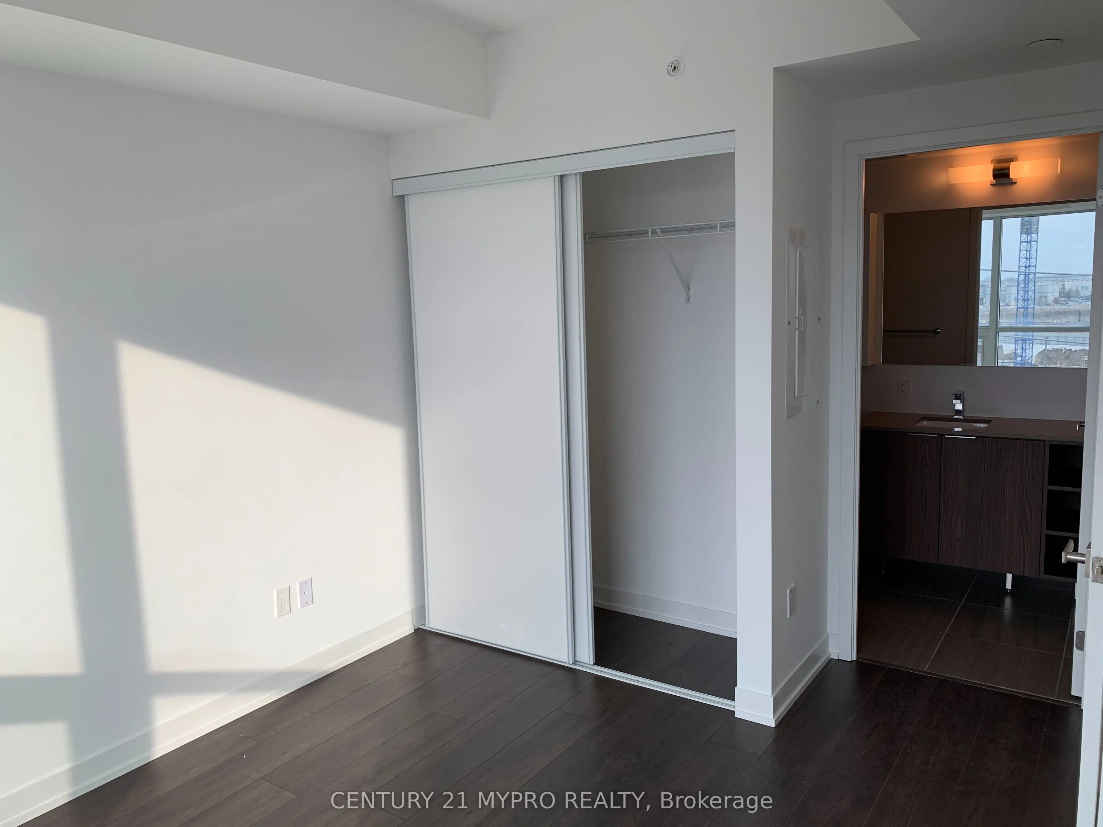 31 Tippett Road, #559
