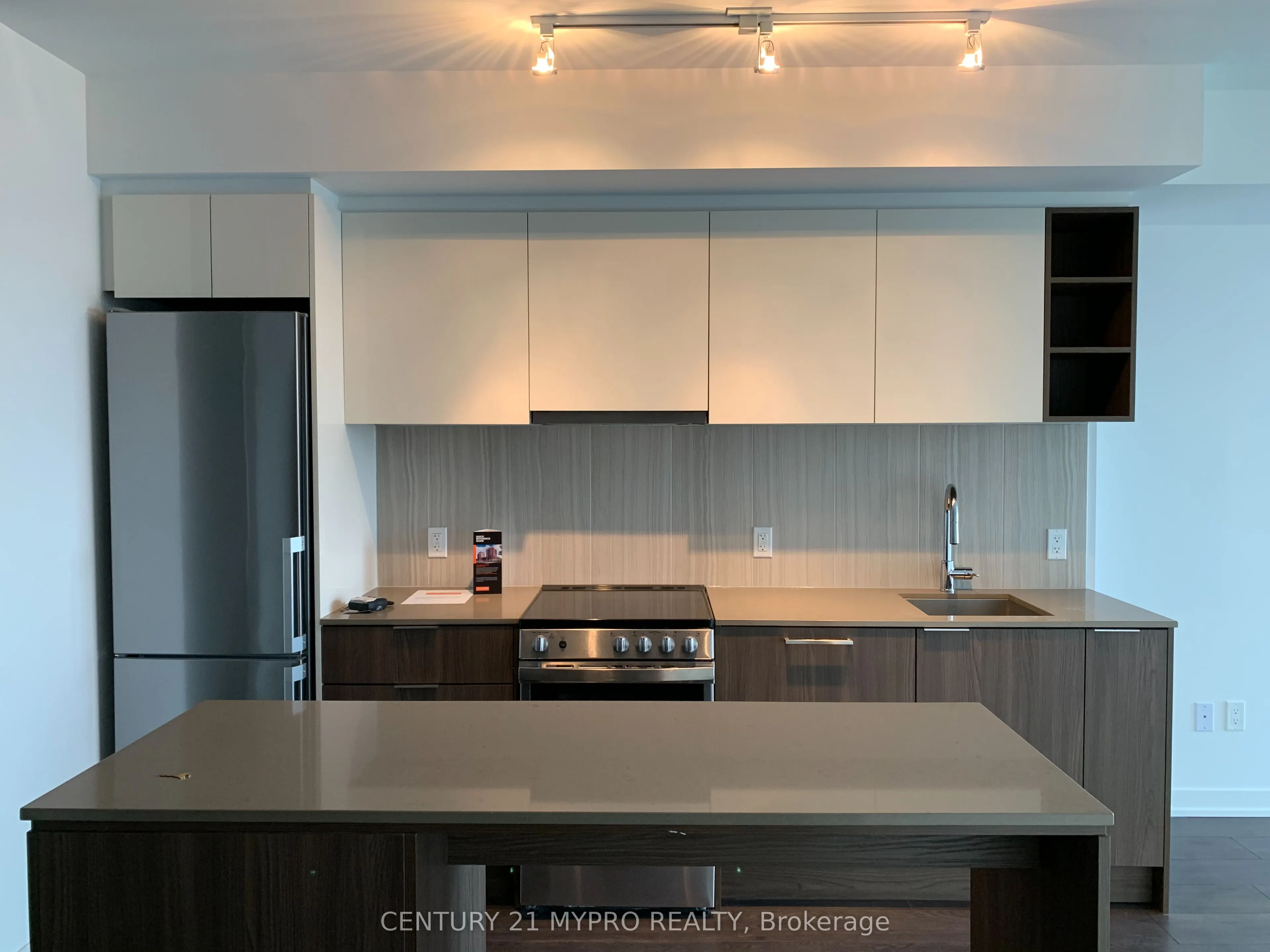31 Tippett Road, #559