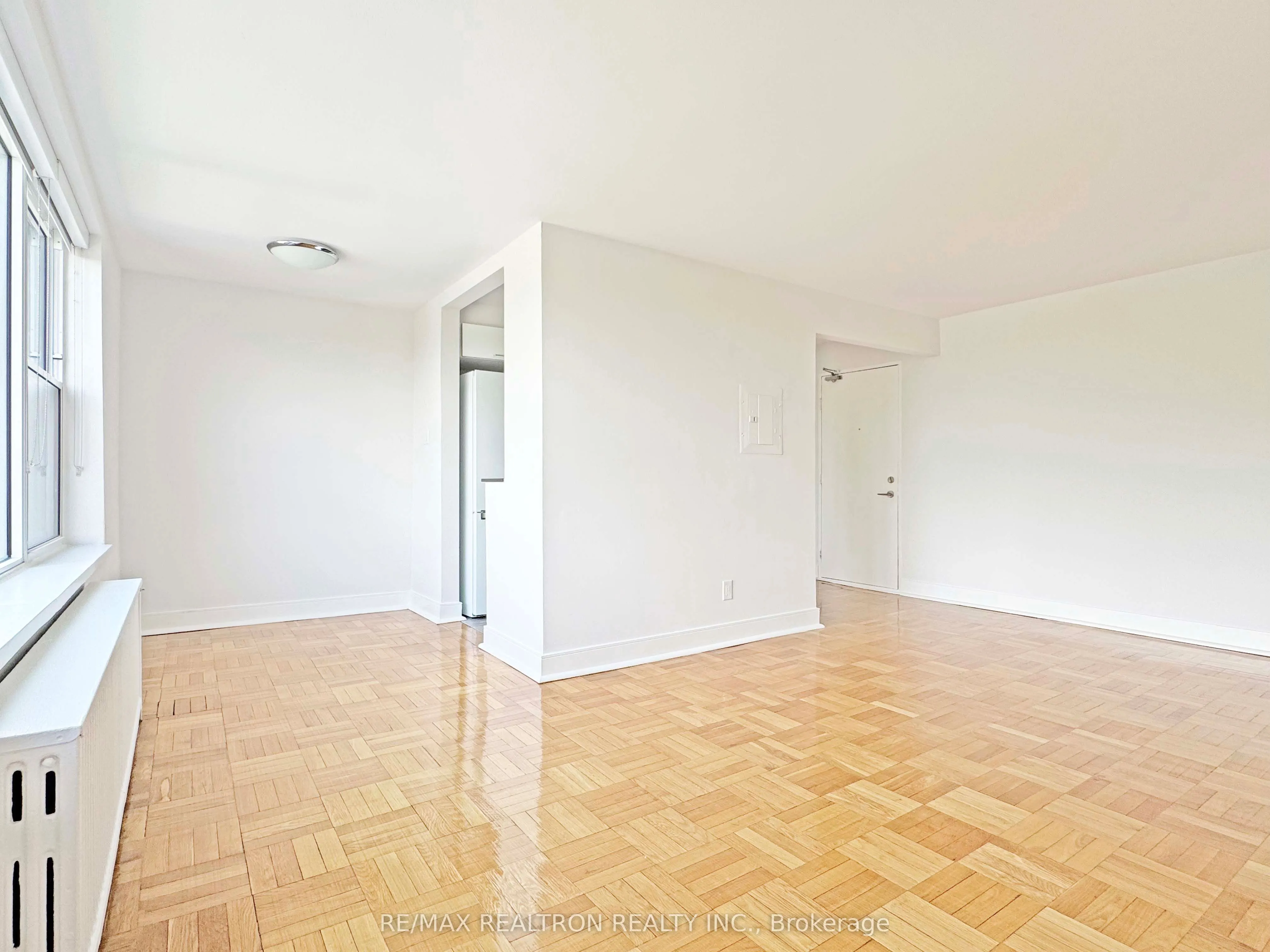 1545 Bathurst Street, #207