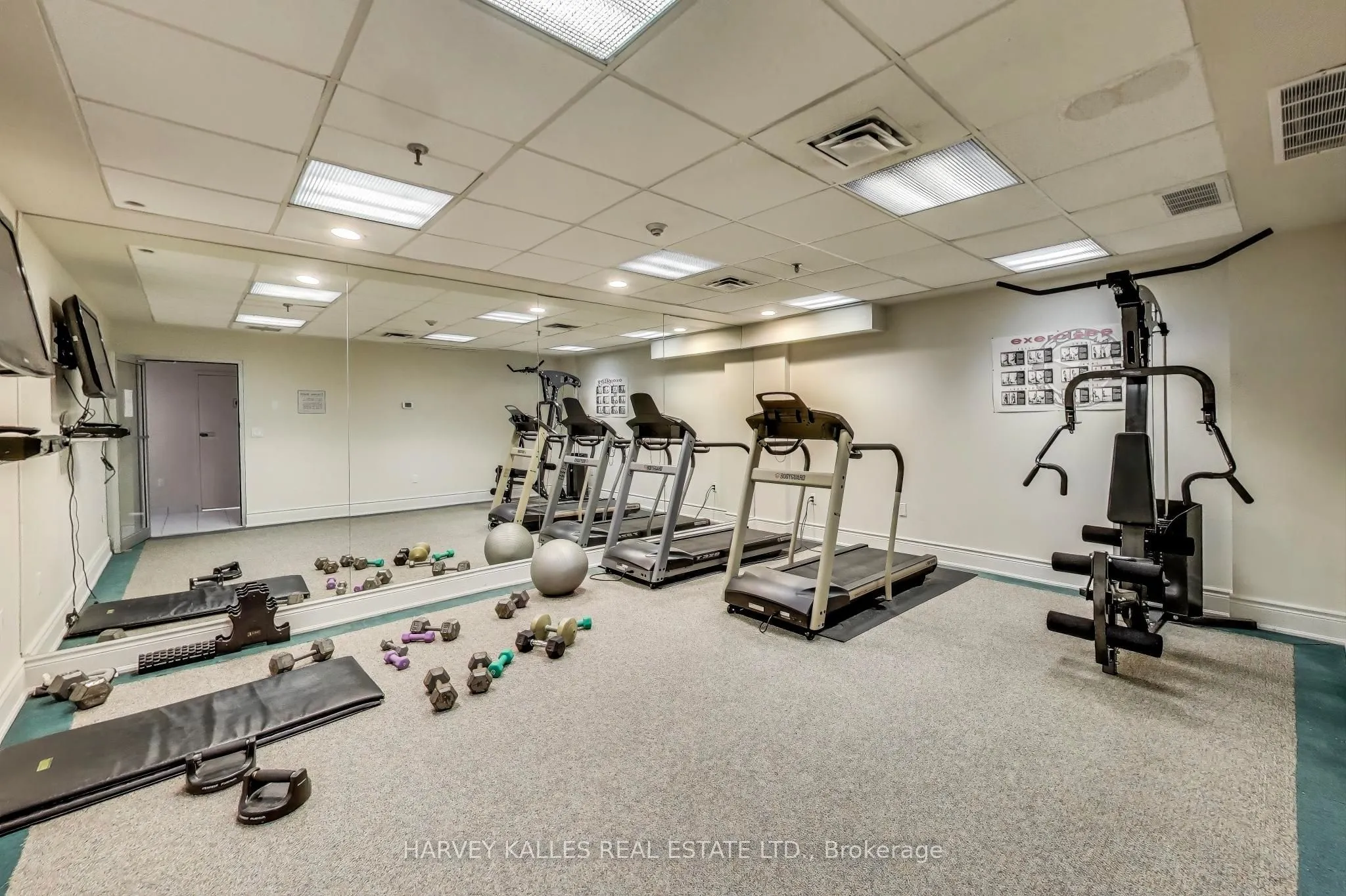 1 Hycrest Avenue, #401