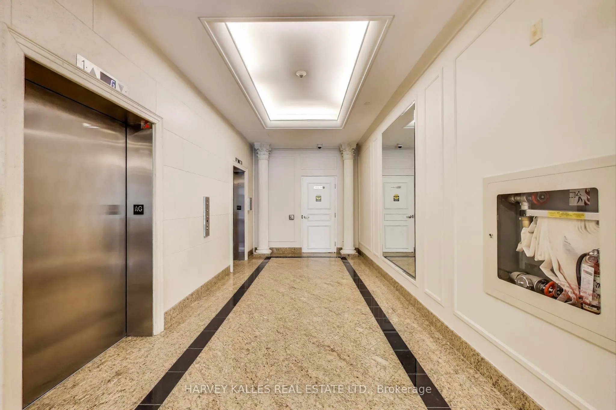 1 Hycrest Avenue, #401