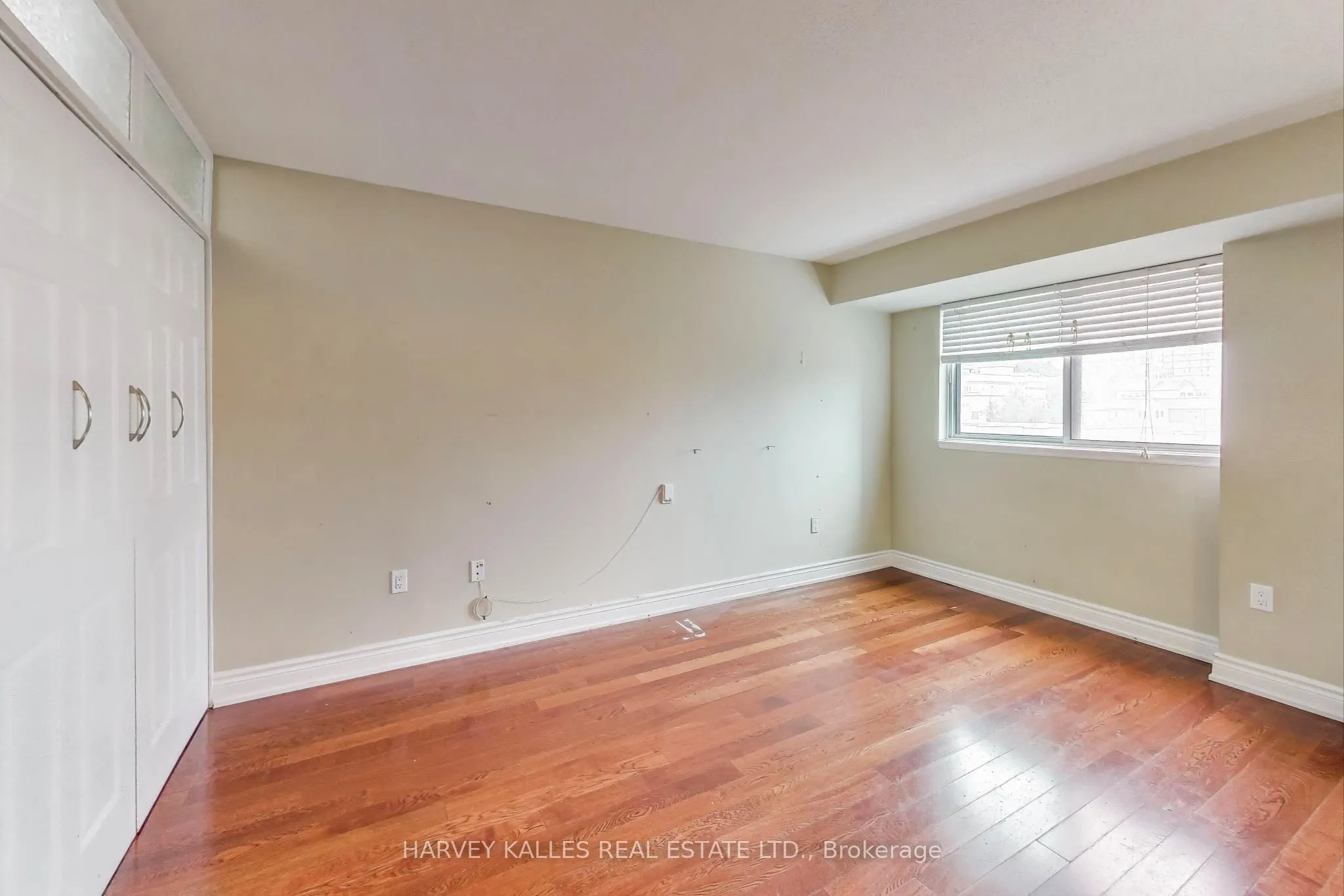 1 Hycrest Avenue, #401