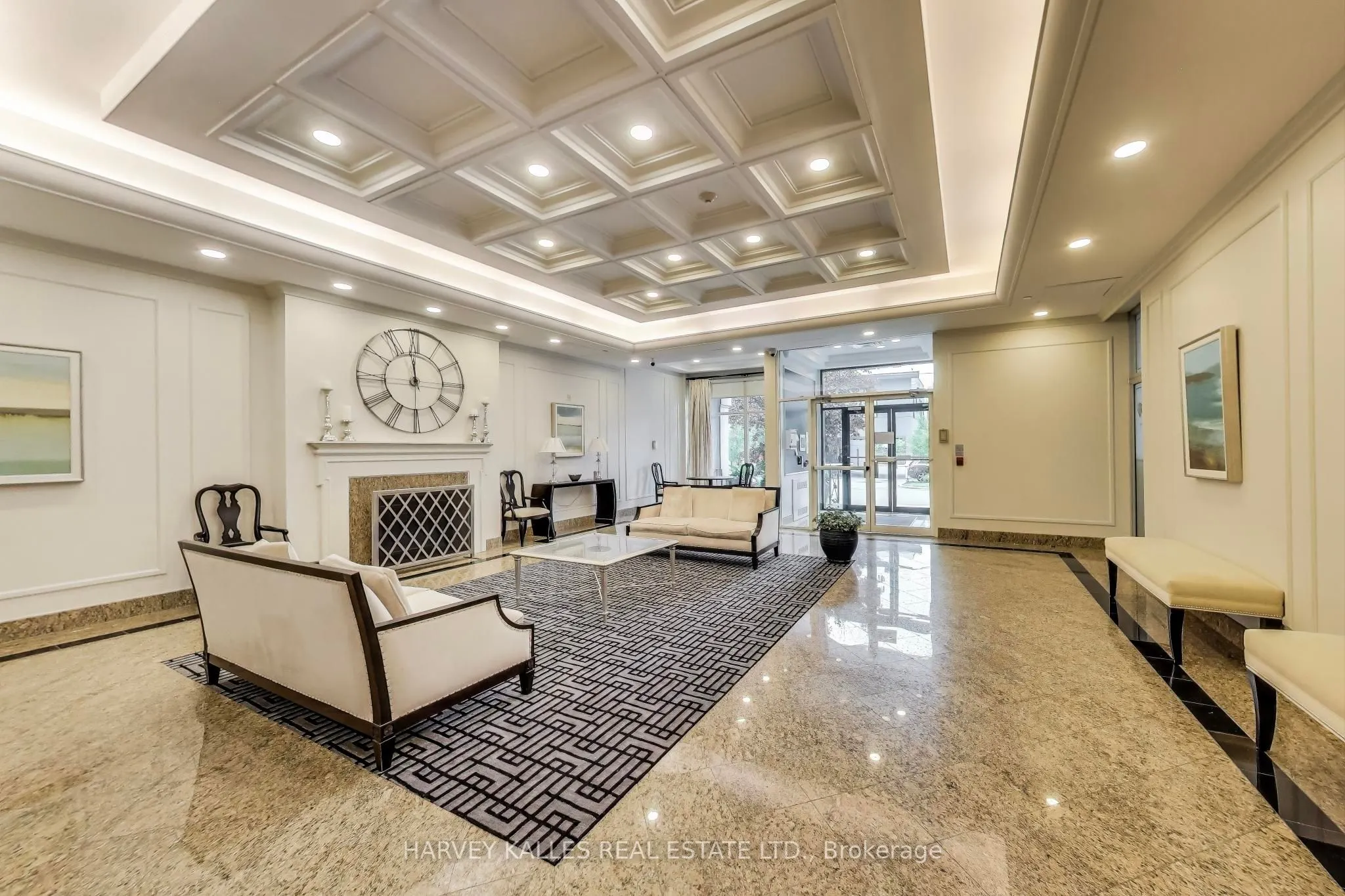 1 Hycrest Avenue, #401