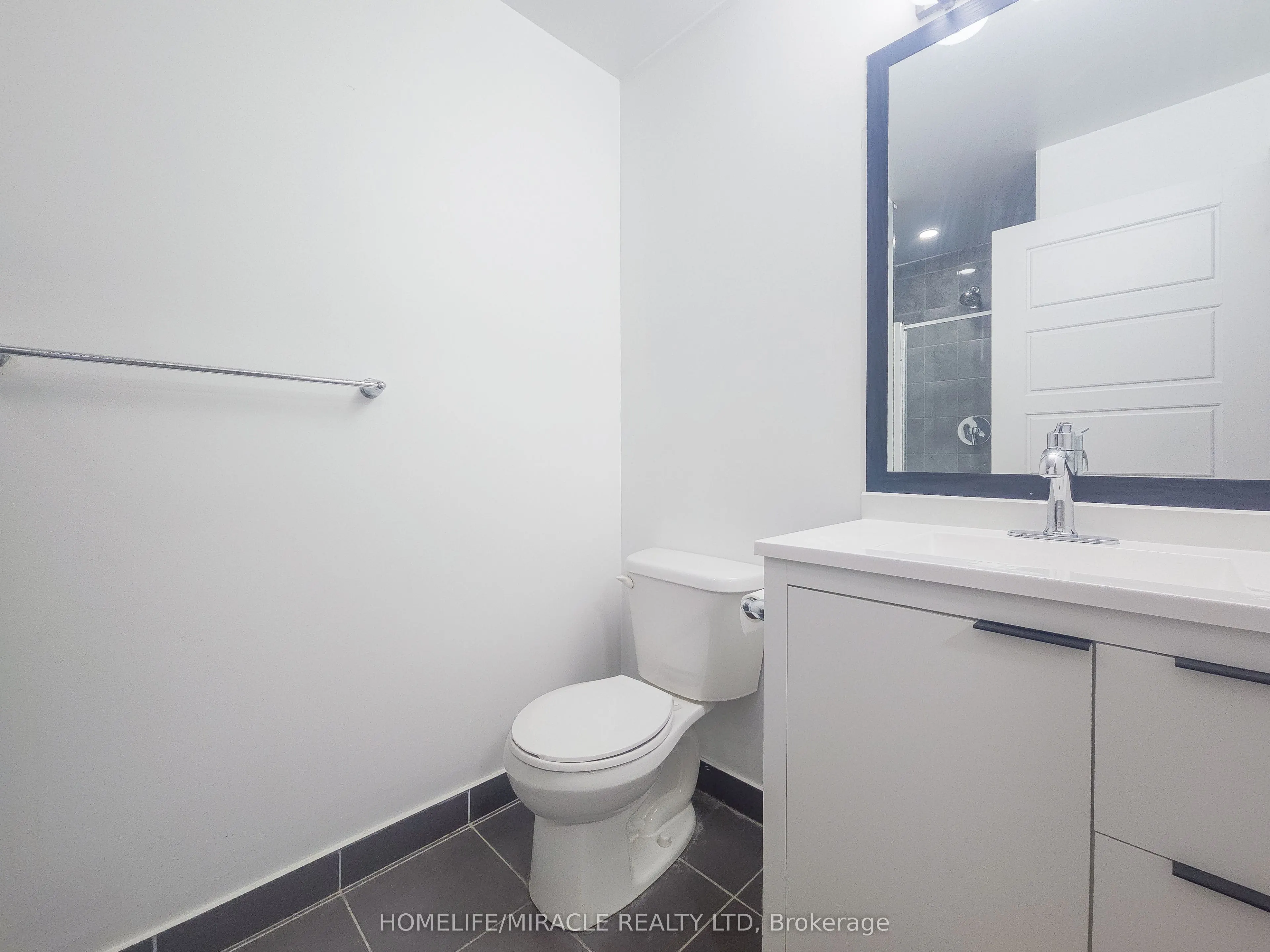 7 Kenaston Gardens, #121