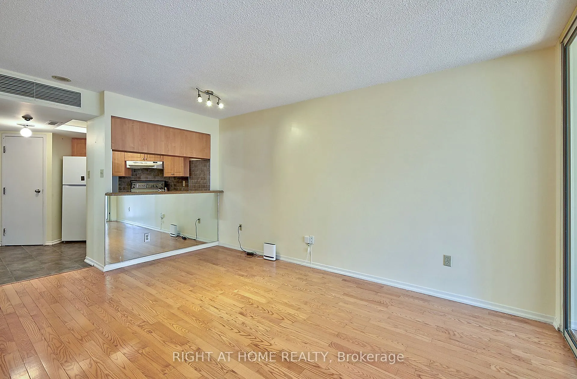 1001 Bay Street, #1110