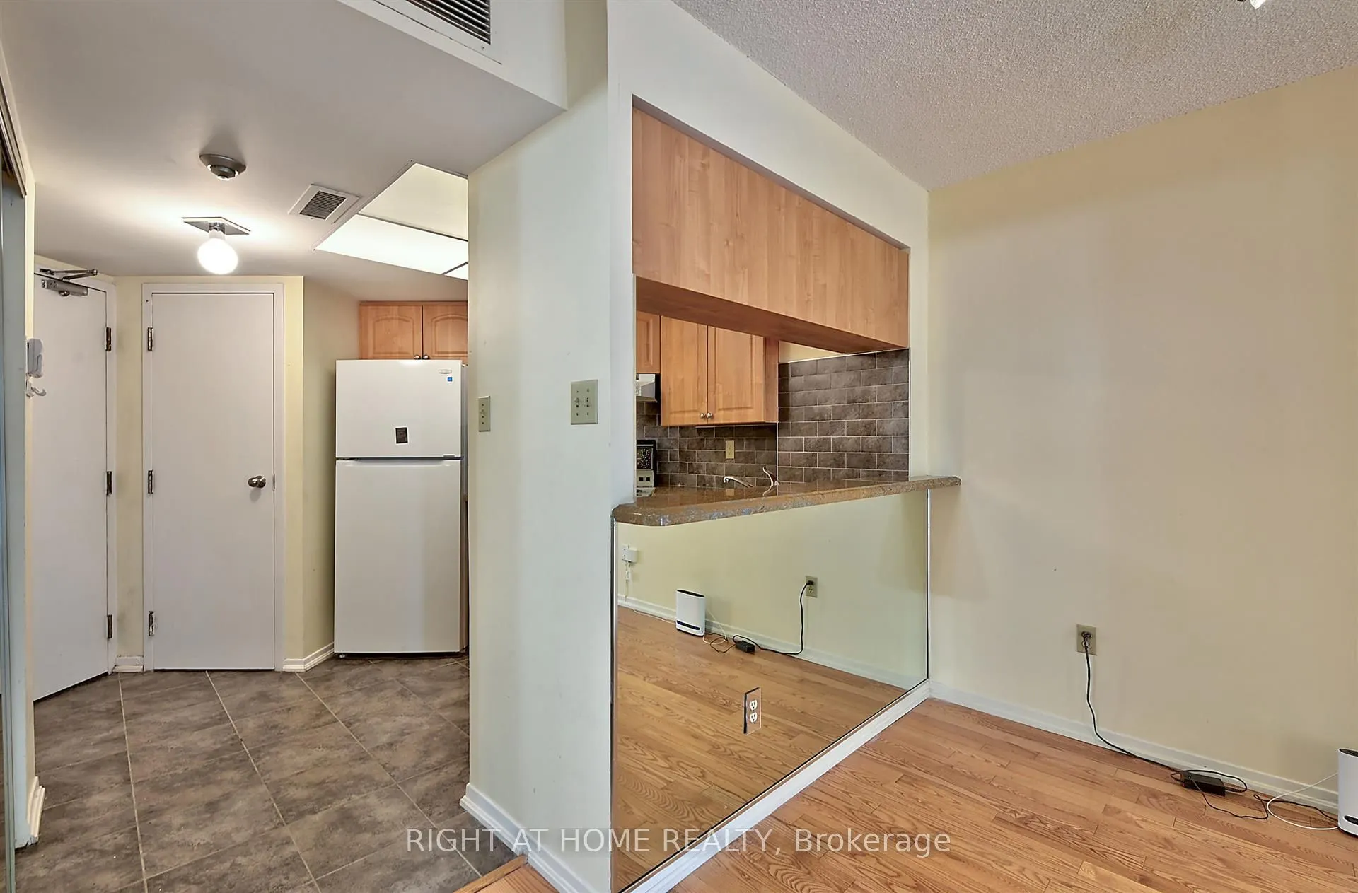 1001 Bay Street, #1110