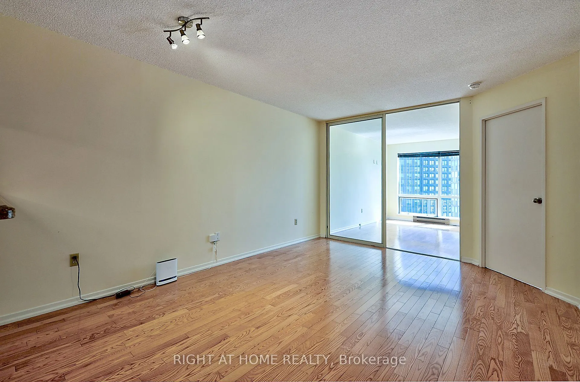 1001 Bay Street, #1110