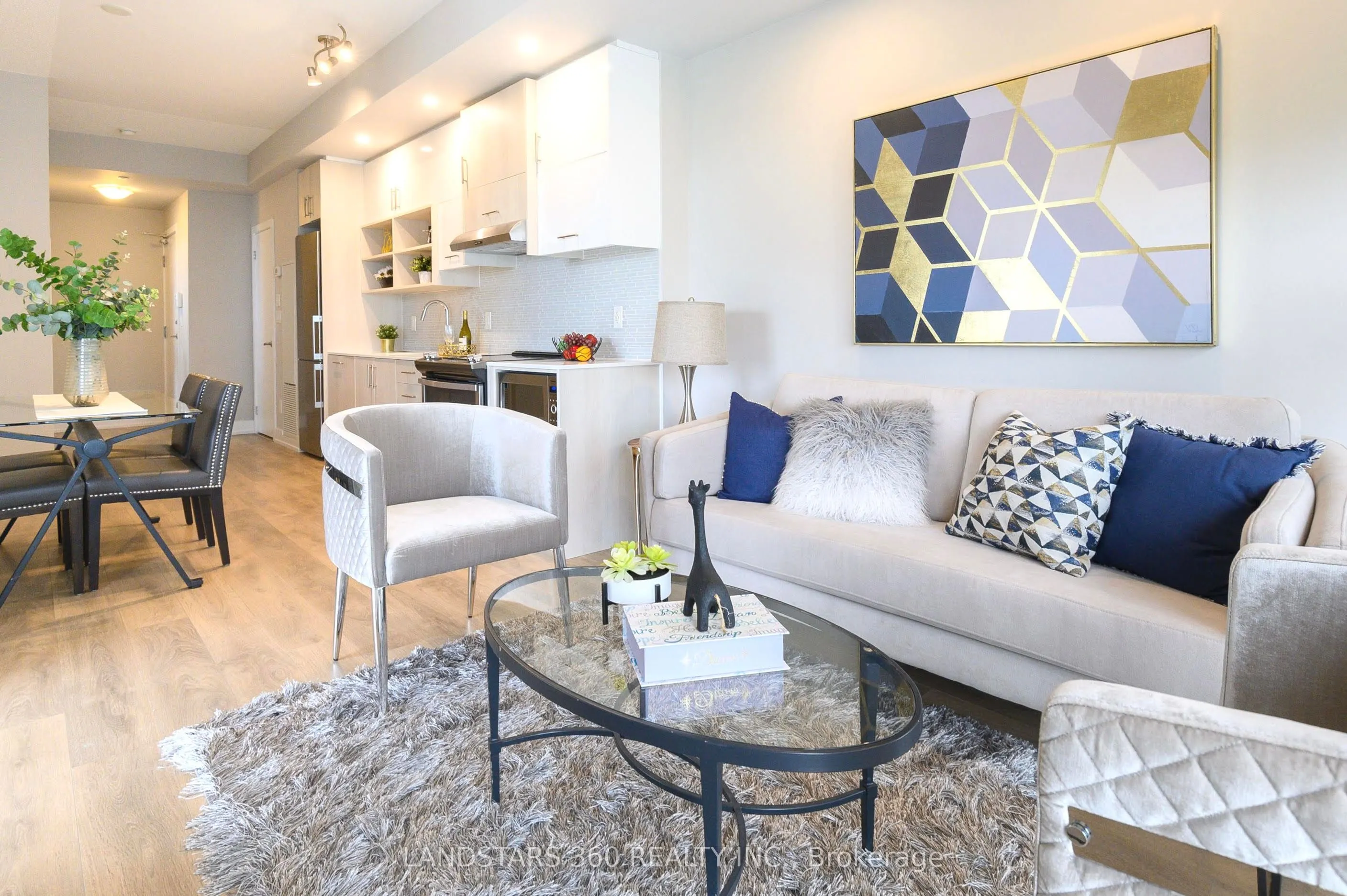 150 Fairview Mall Drive, #1005