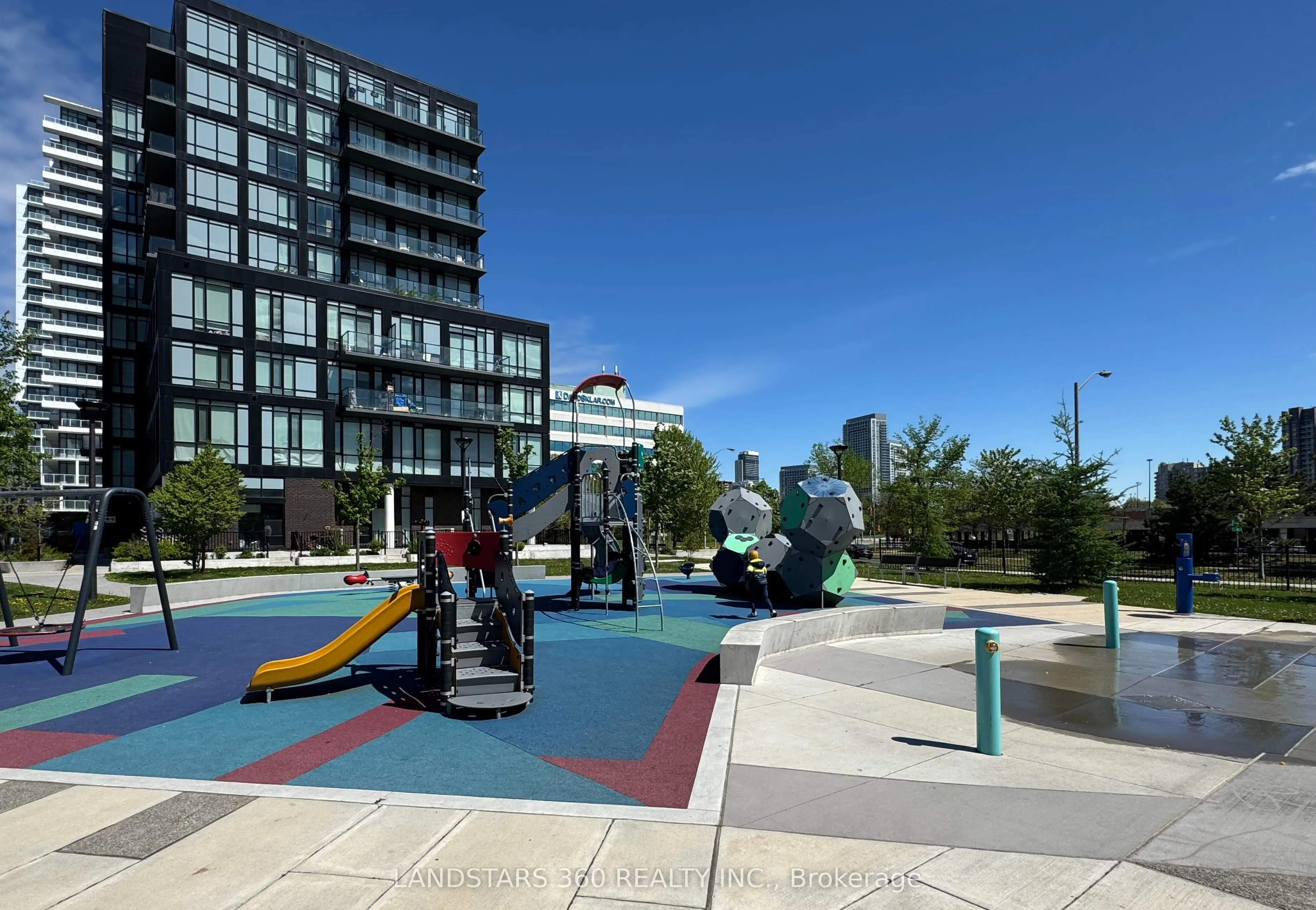 150 Fairview Mall Drive, #1005