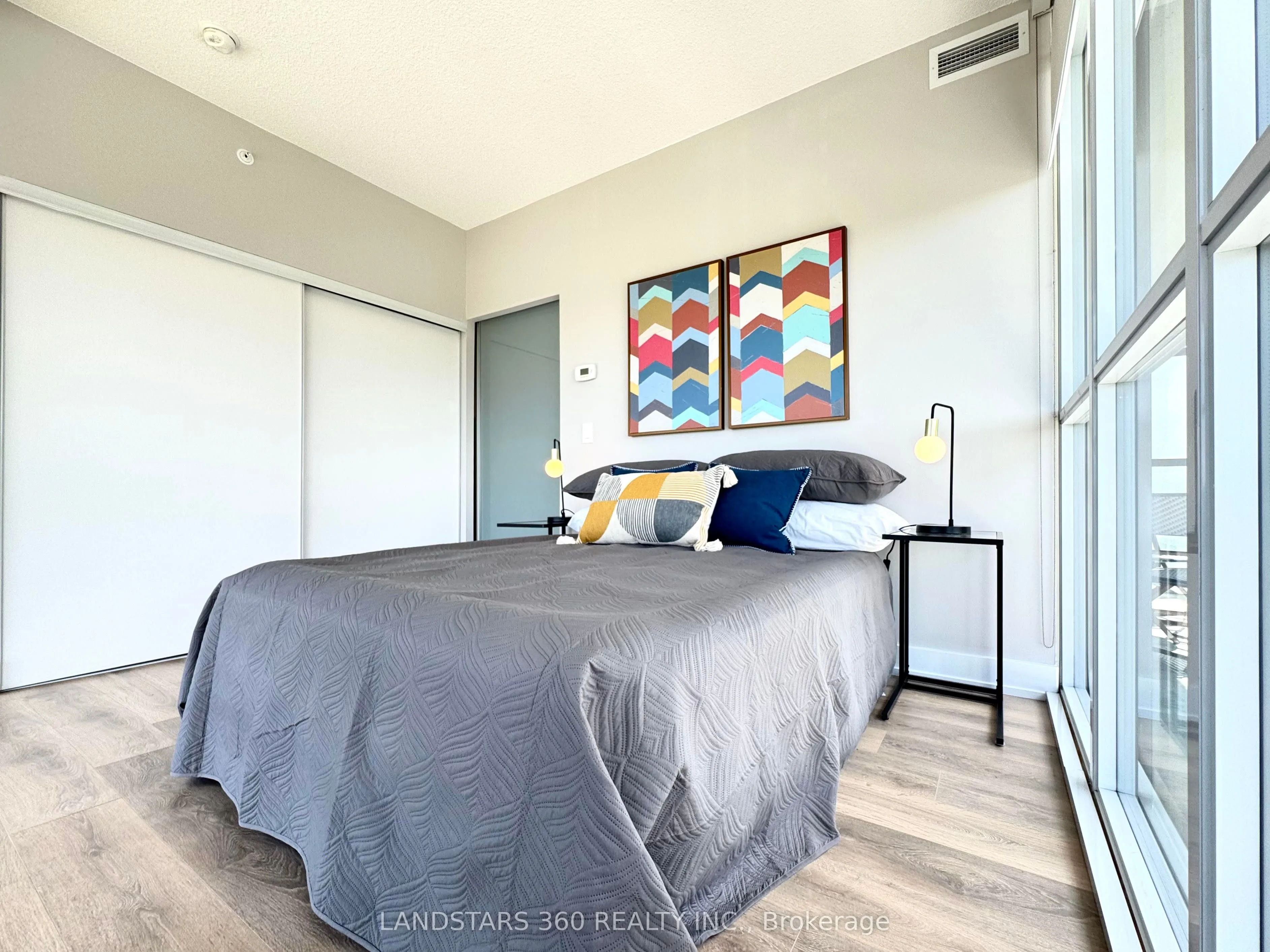150 Fairview Mall Drive, #1005