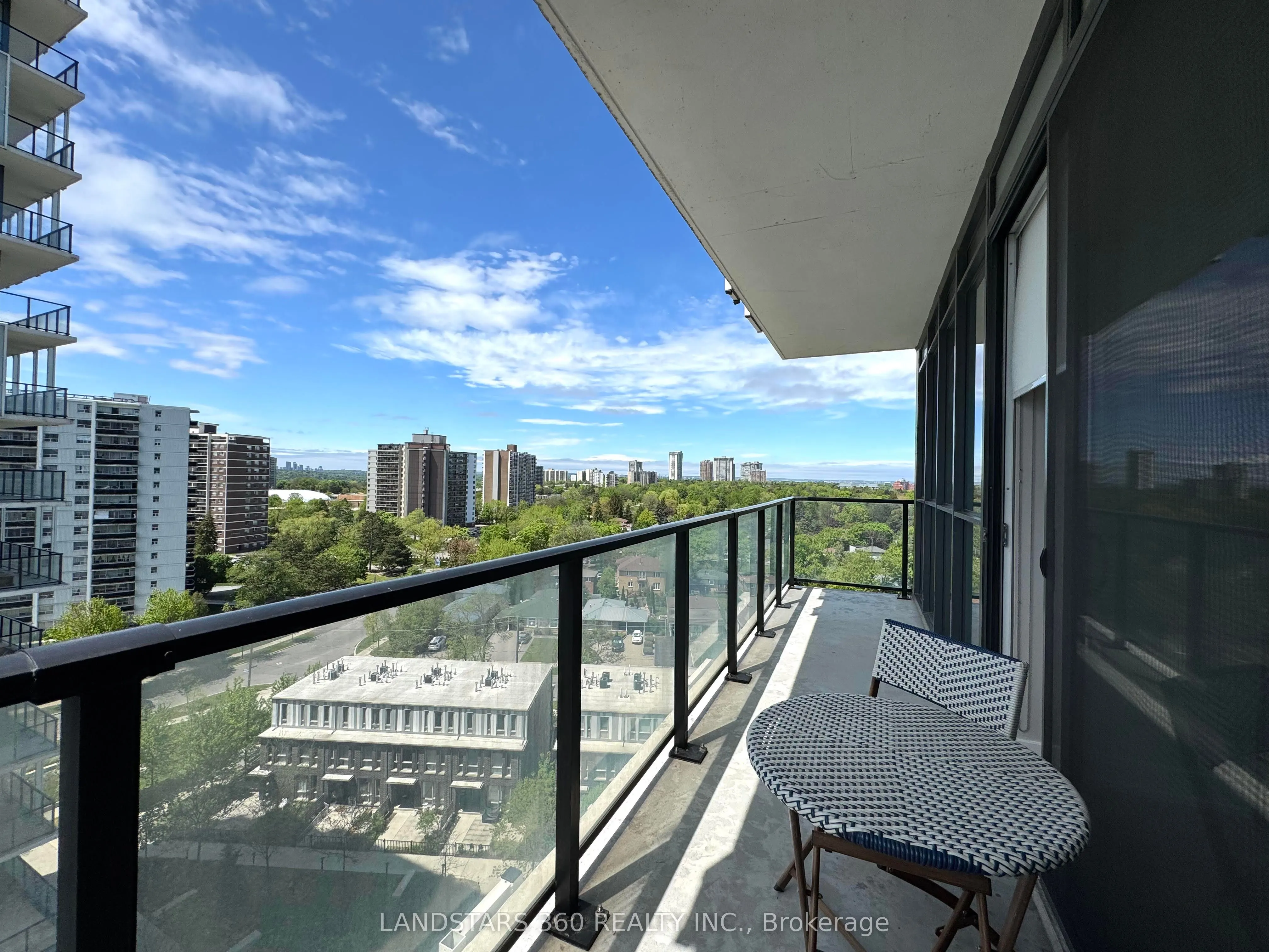 150 Fairview Mall Drive, #1005