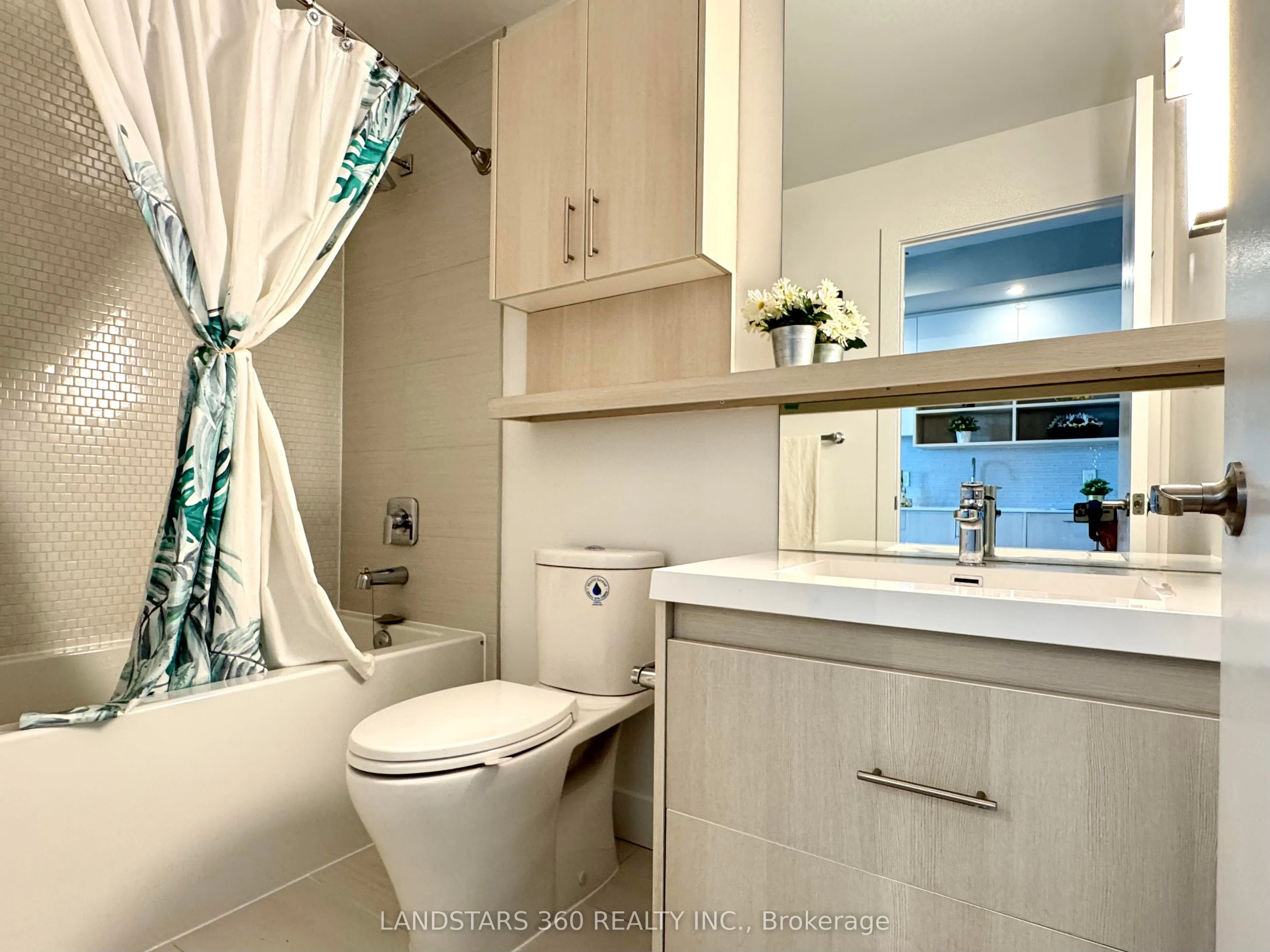 150 Fairview Mall Drive, #1005