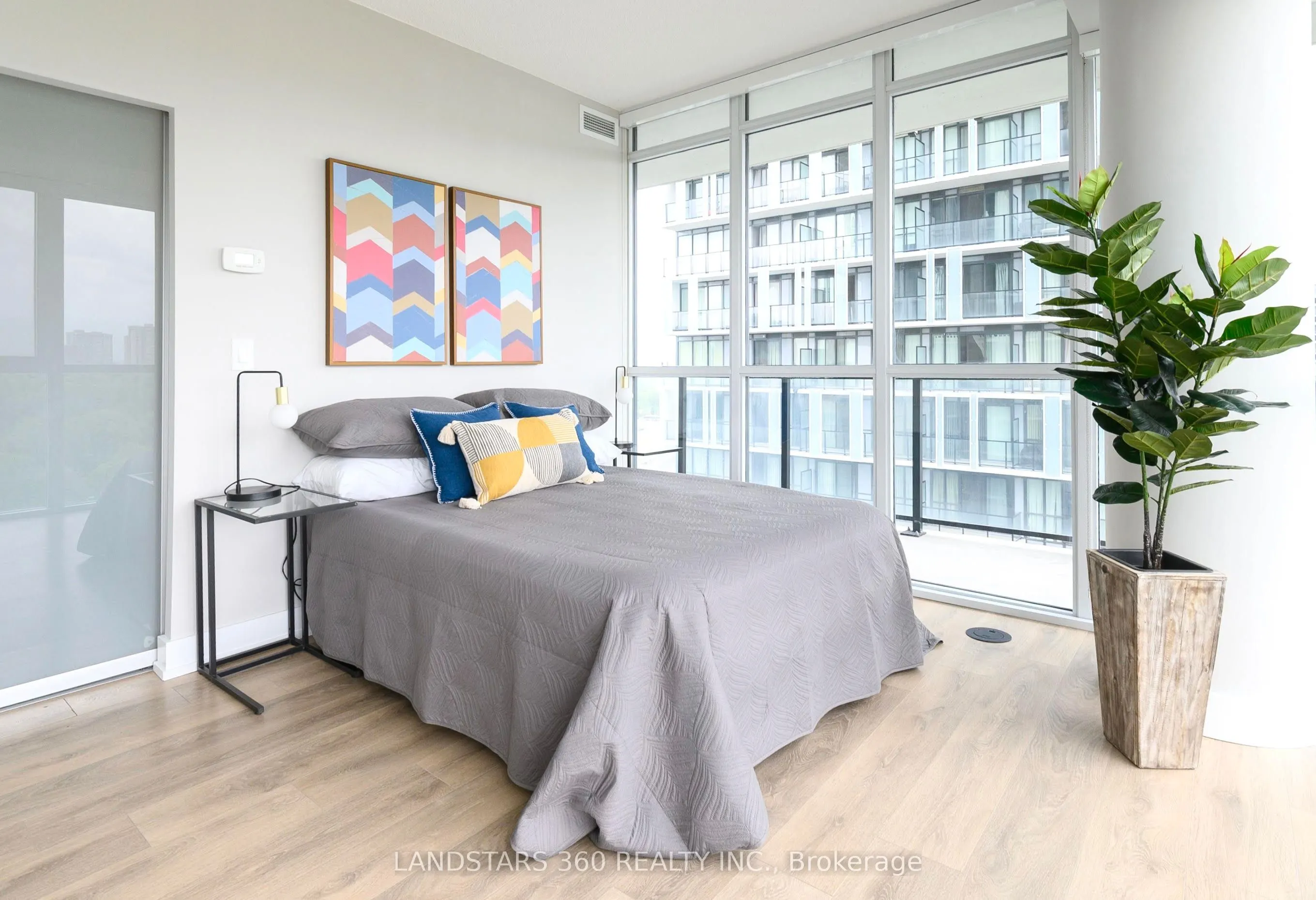 150 Fairview Mall Drive, #1005