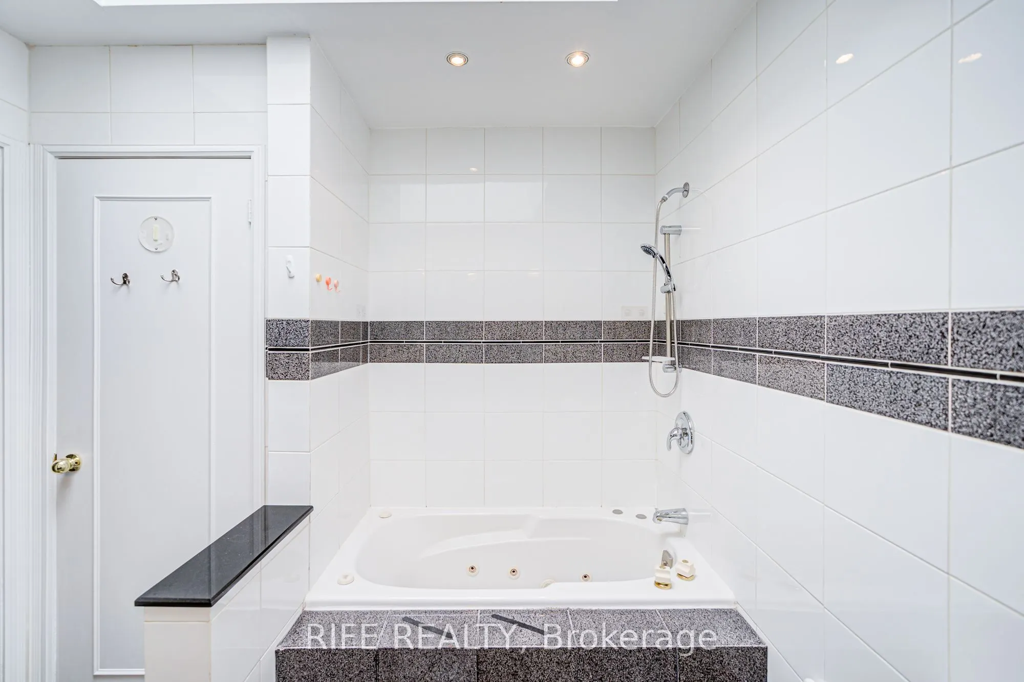 17 Bramble Drive