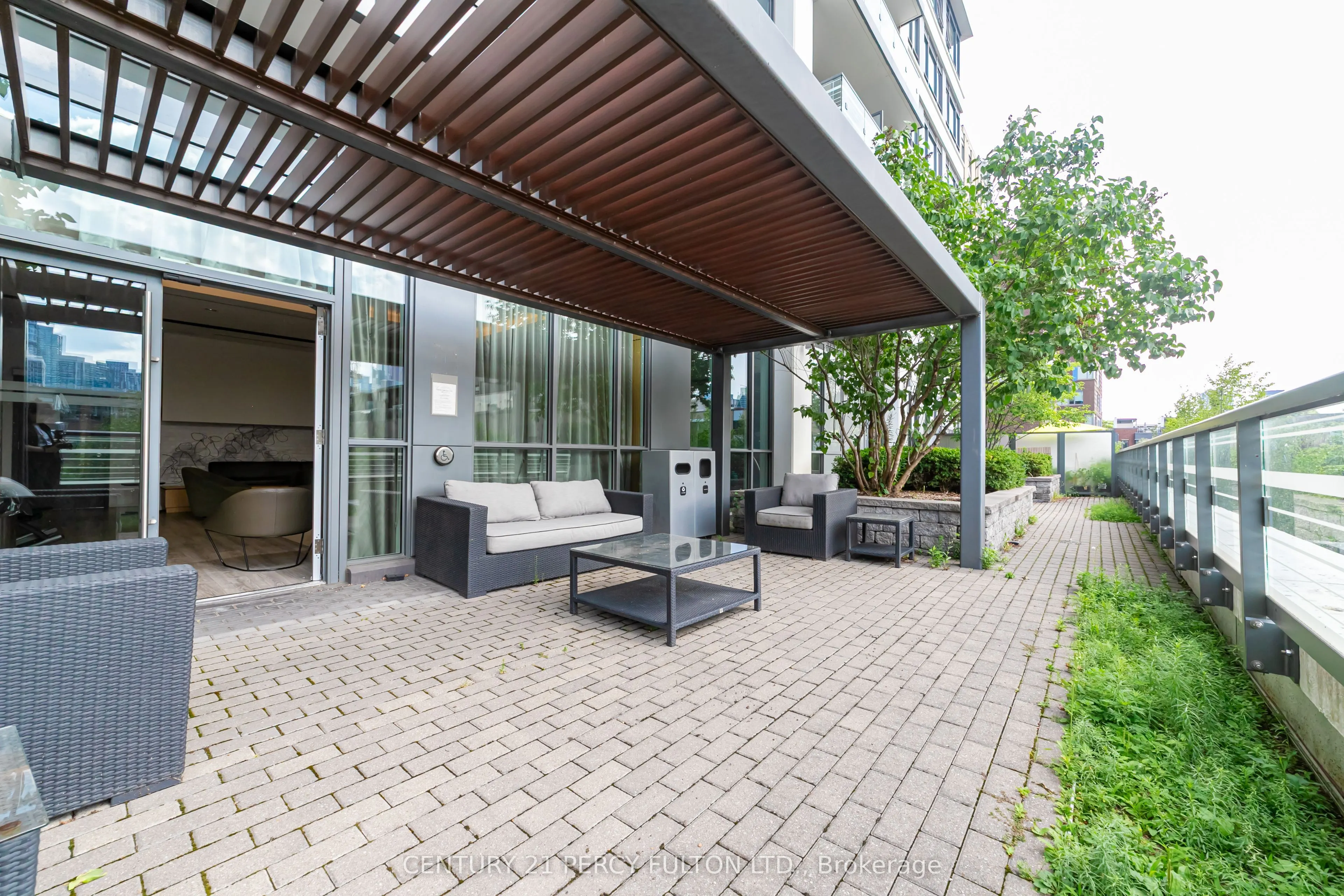 200 Sackville Street, #414