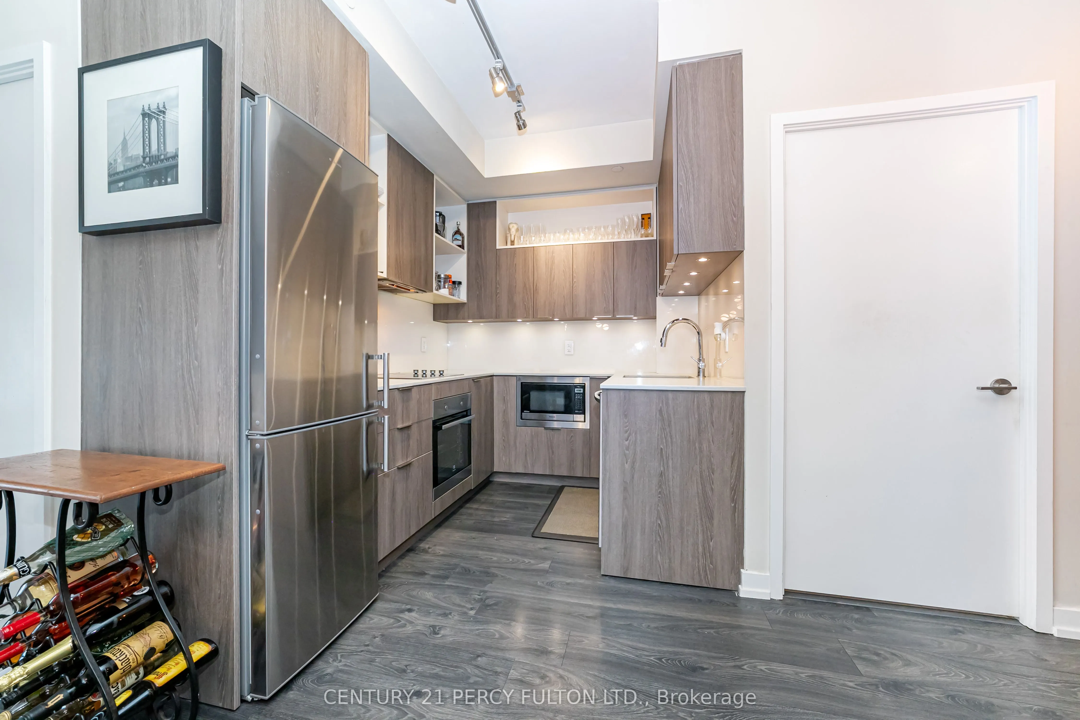 200 Sackville Street, #414