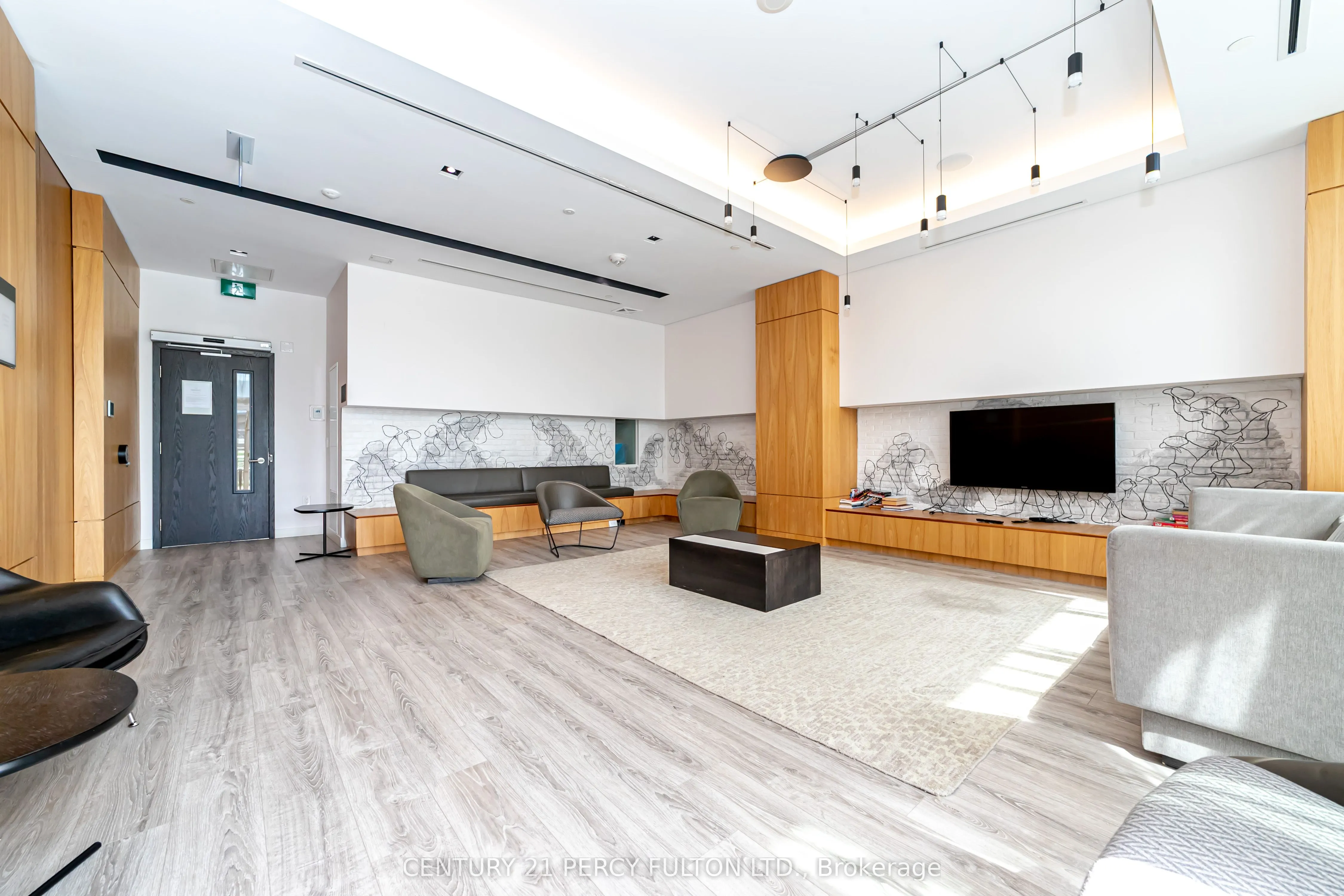 200 Sackville Street, #414