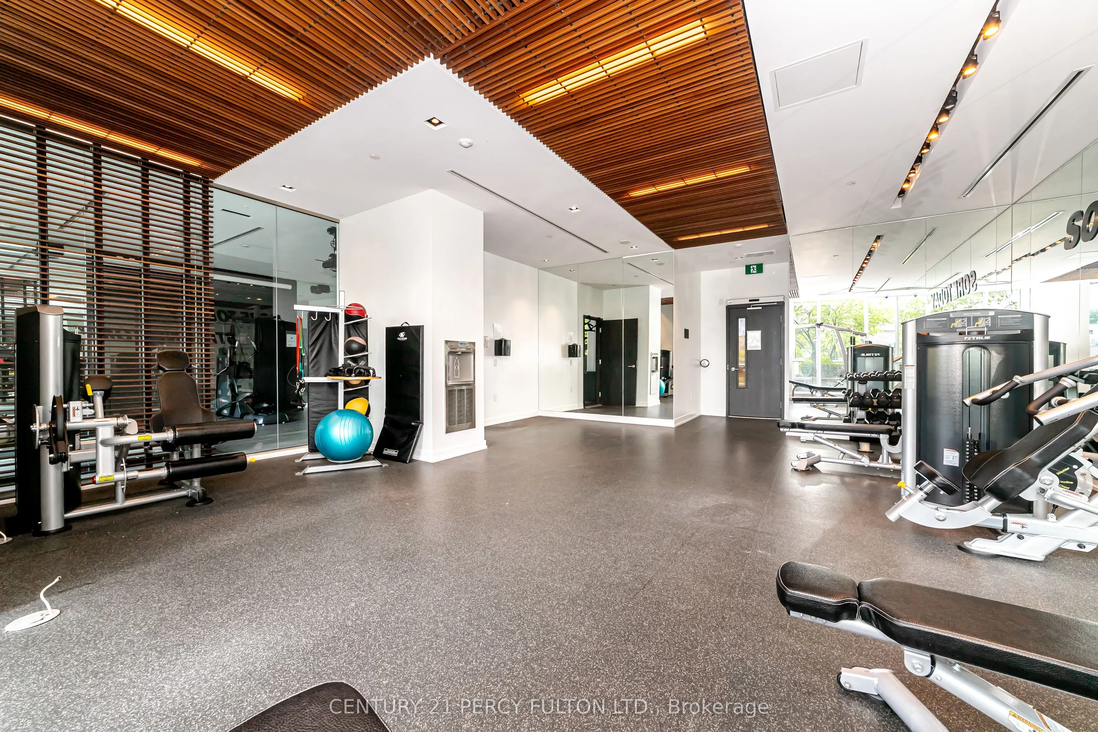 200 Sackville Street, #414