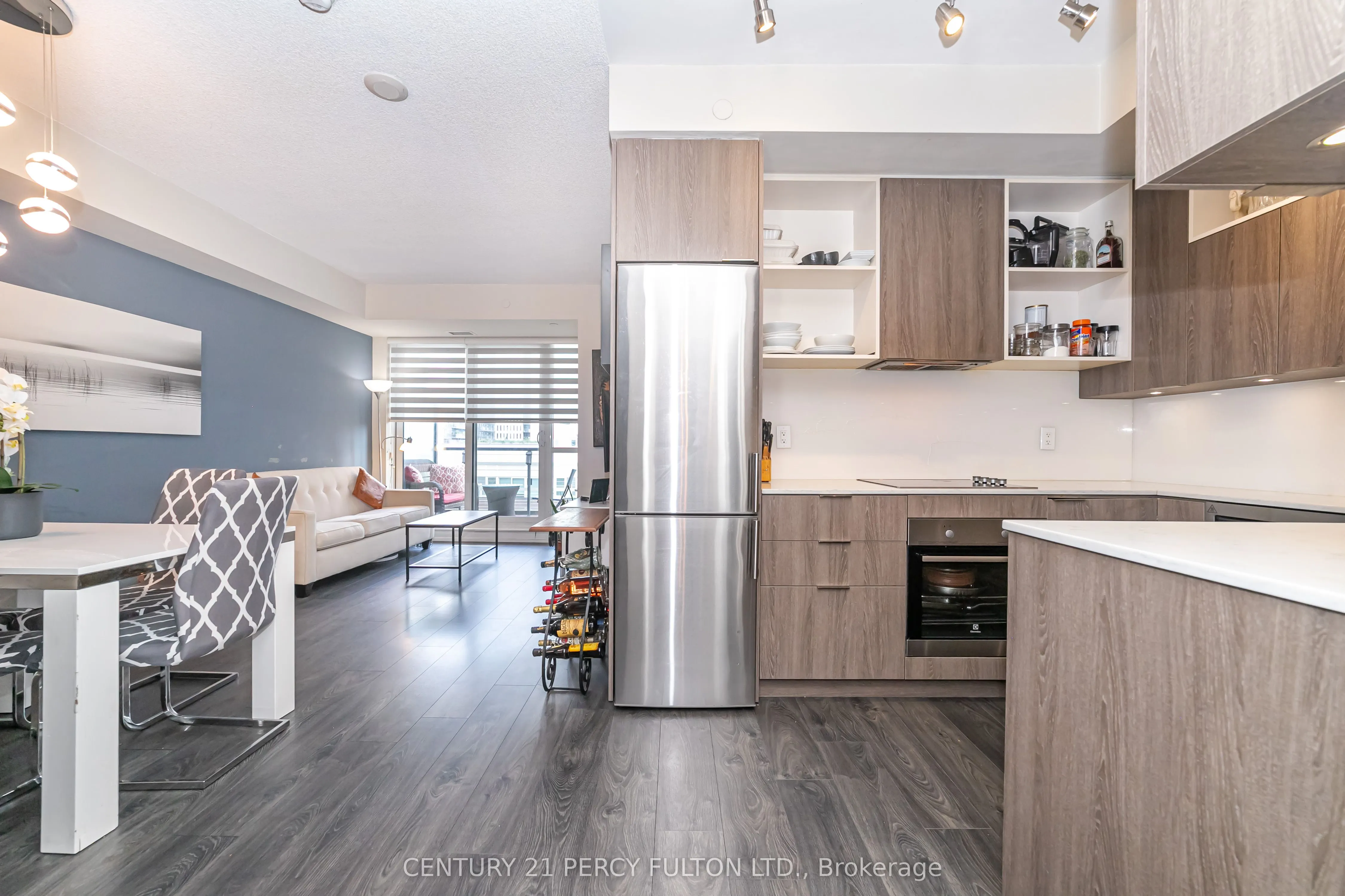 200 Sackville Street, #414