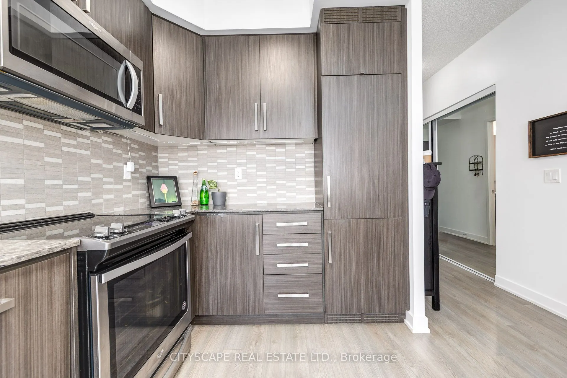 5180 Yonge Street, #1201