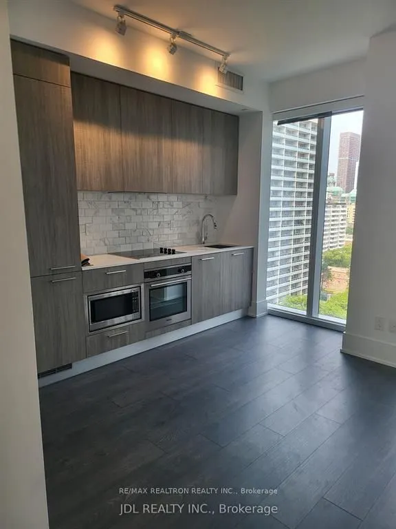 3 Gloucester Street, #1217