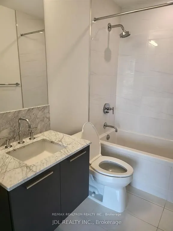 3 Gloucester Street, #1217