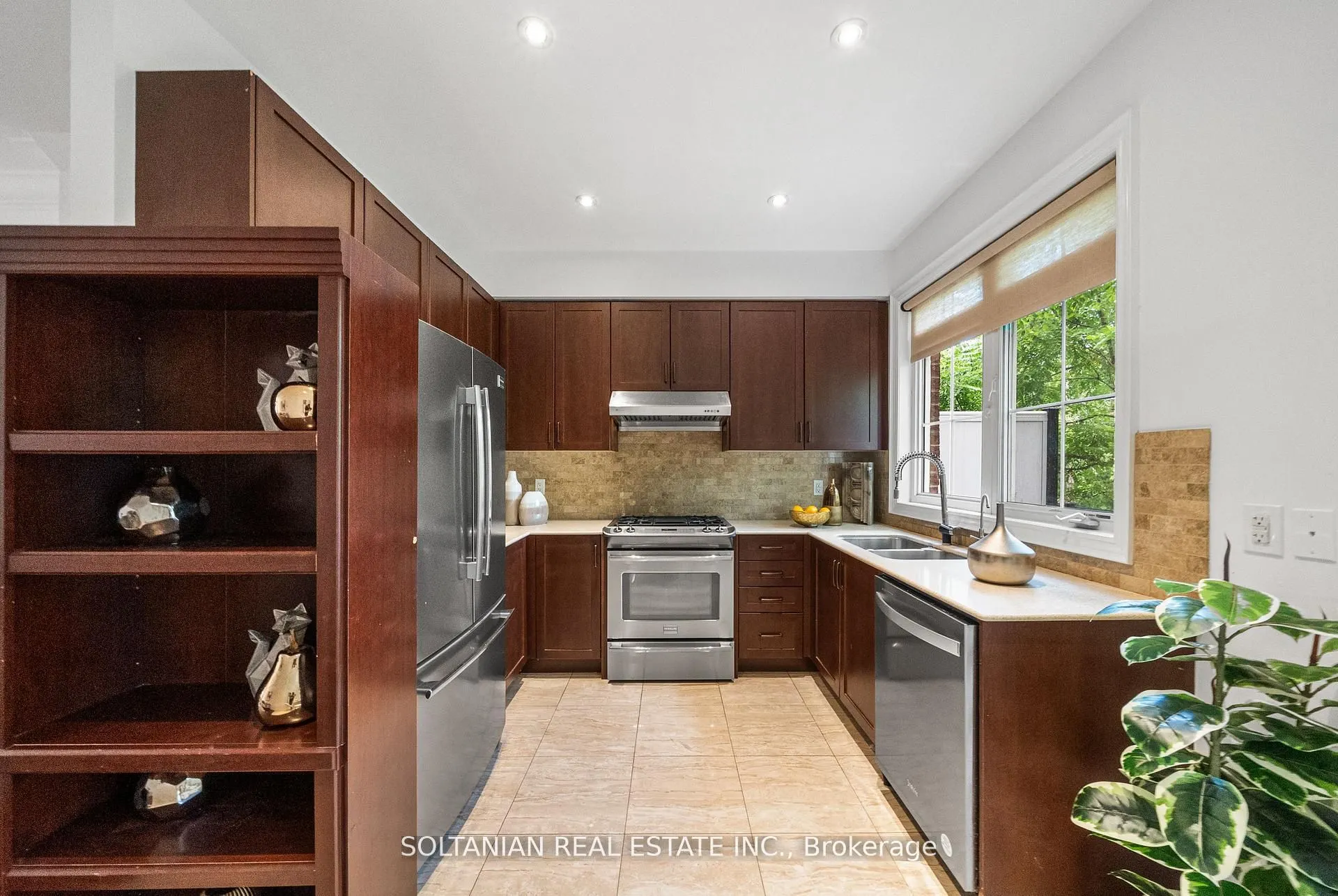 25 Slingsby Lane