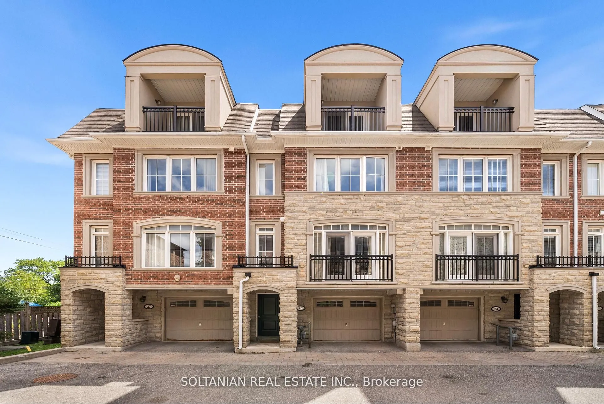 25 Slingsby Lane