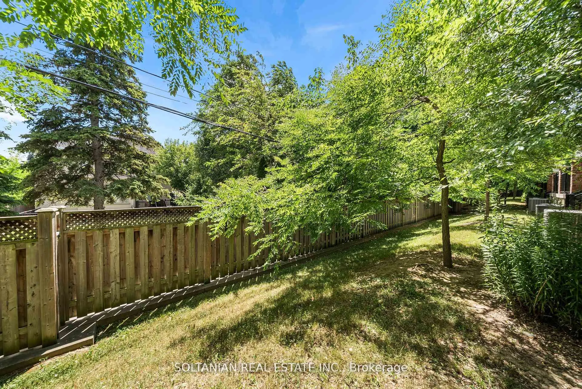 25 Slingsby Lane
